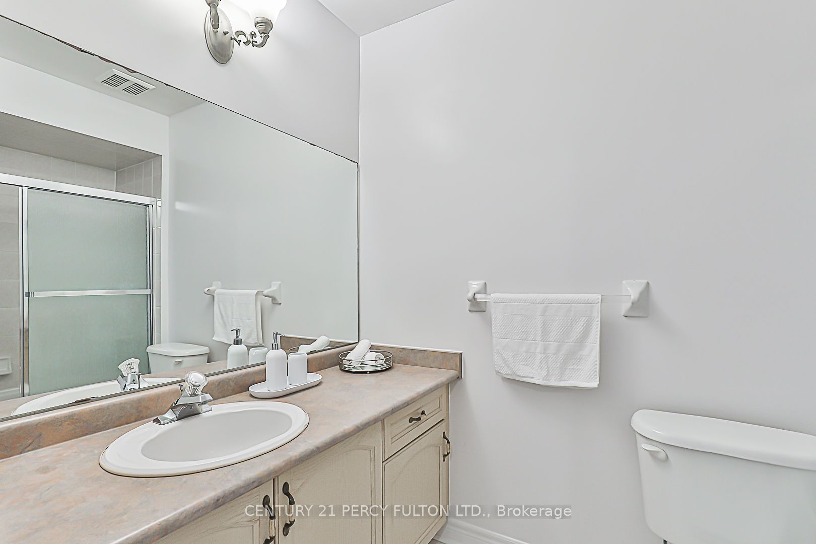 151 Rosanna Crescent