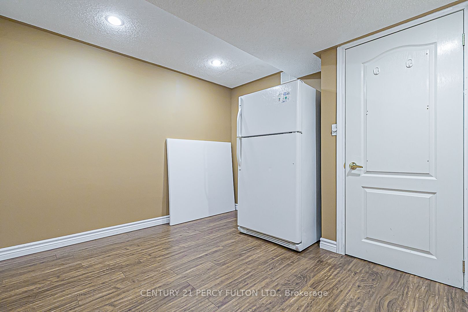 151 Rosanna Crescent