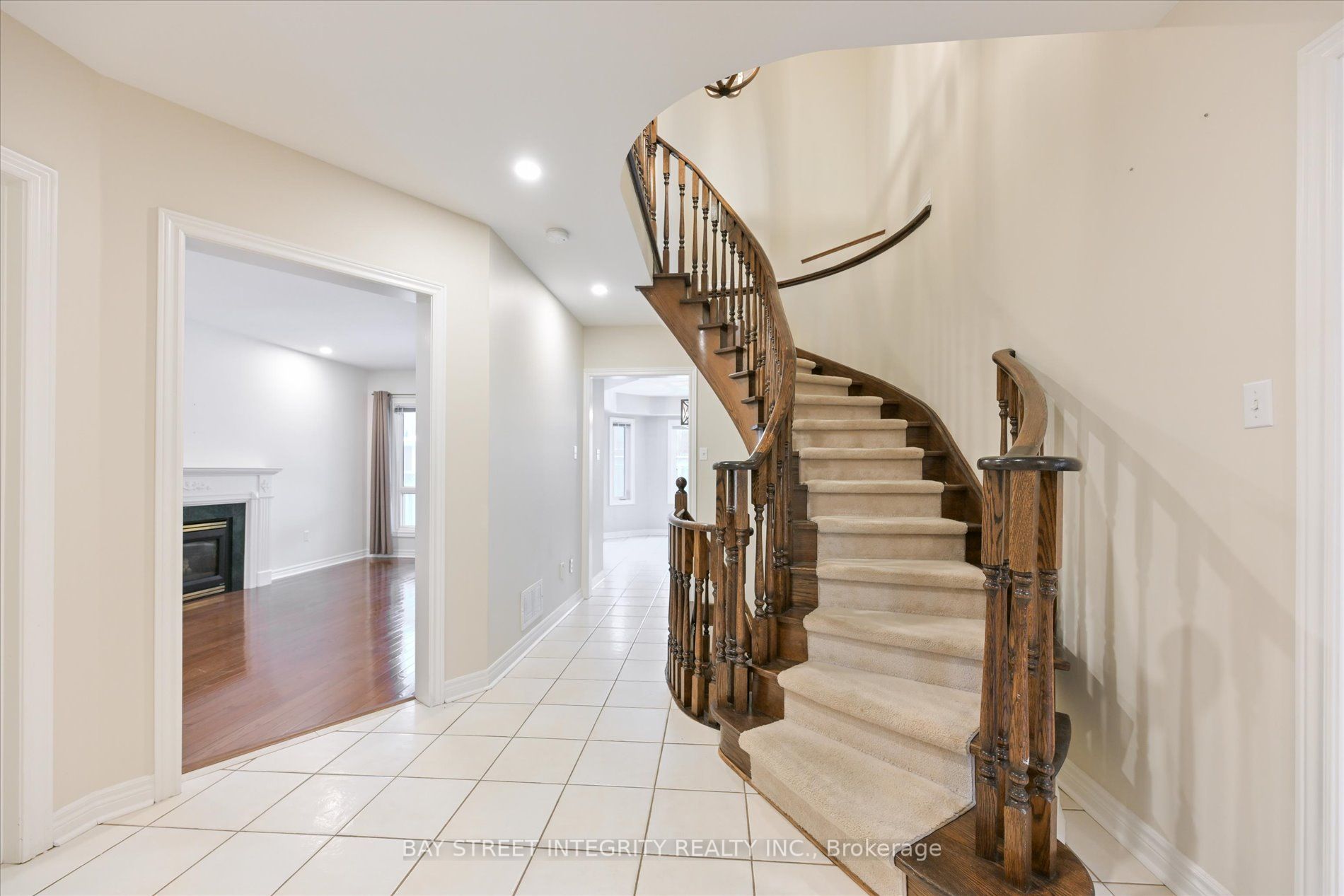 67 Grandlea Crescent