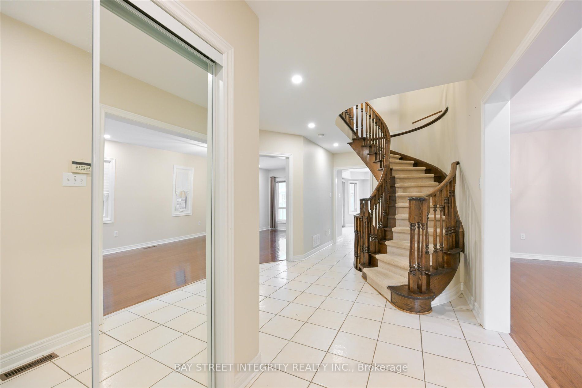 67 Grandlea Crescent