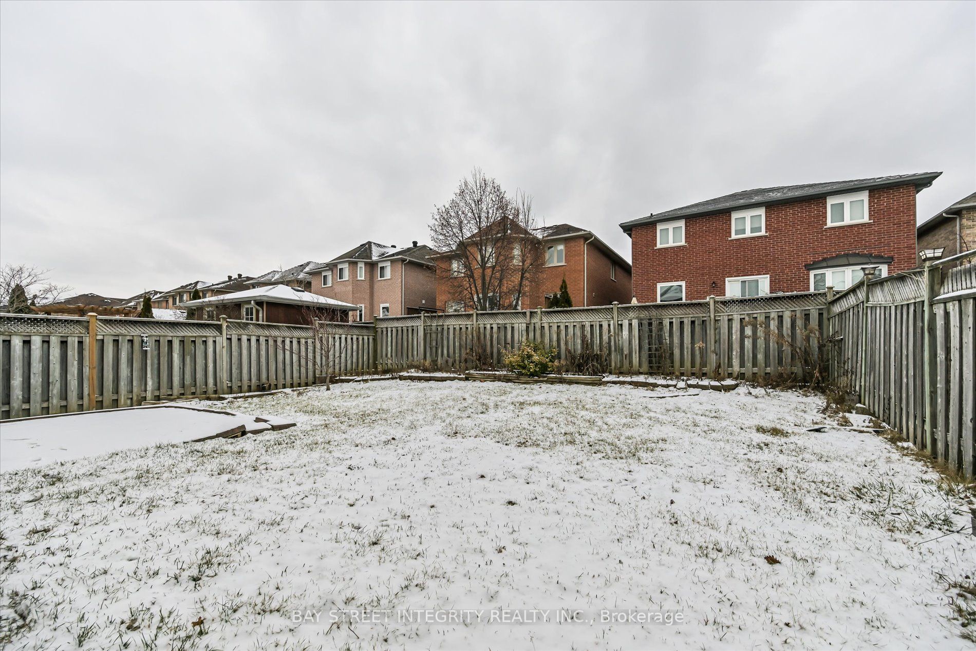 67 Grandlea Crescent