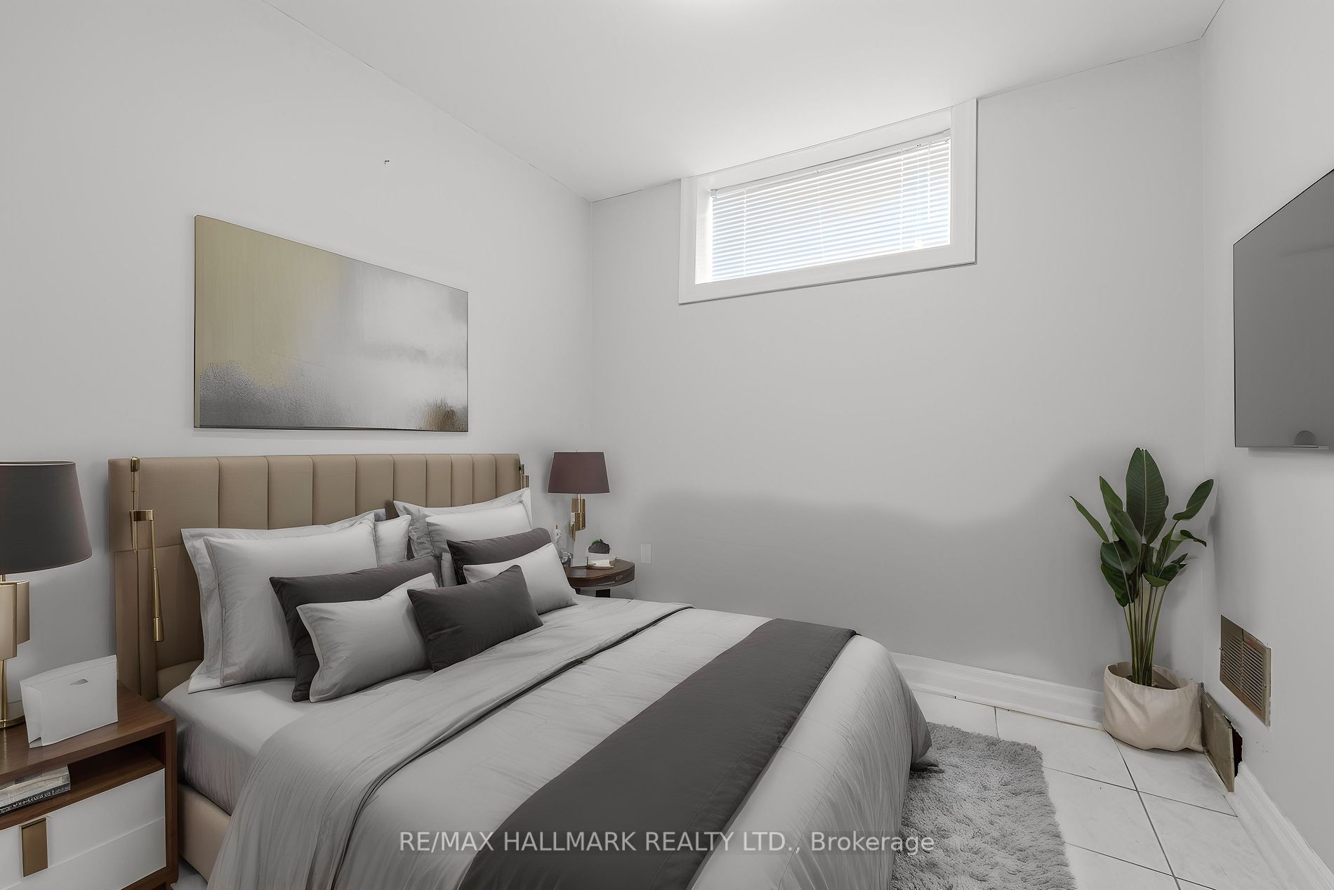 138 Elgin Mills Rd W