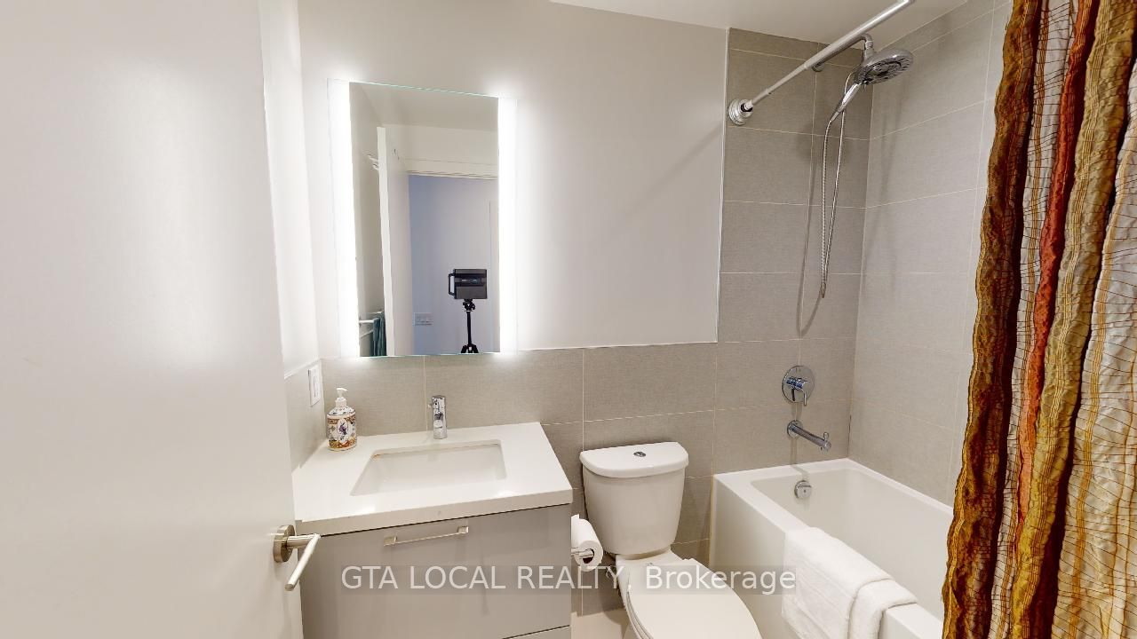 1 Grandview Ave, #503
