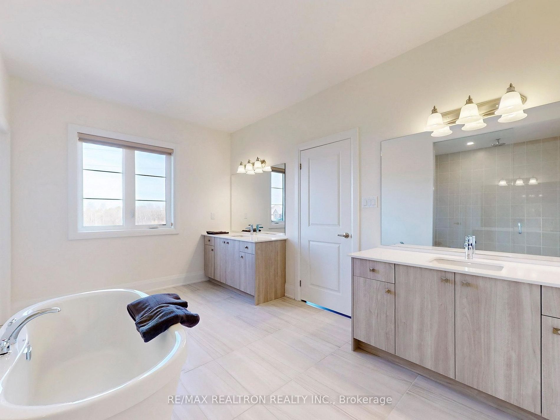 534 Kleinburg Summit Way
