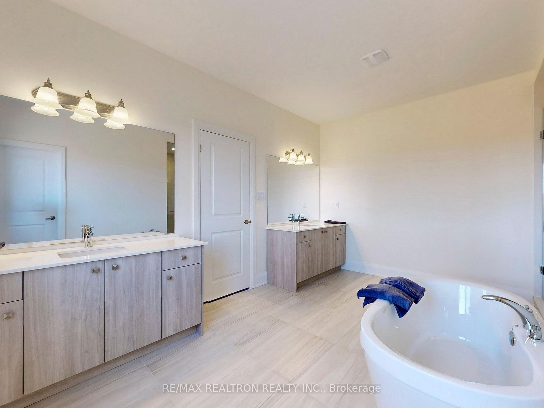 534 Kleinburg Summit Way