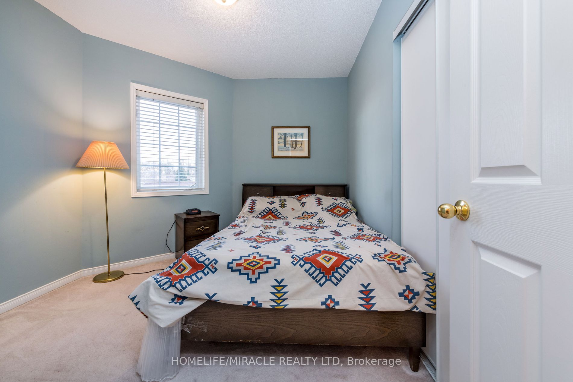 1338 Vincent Crescent