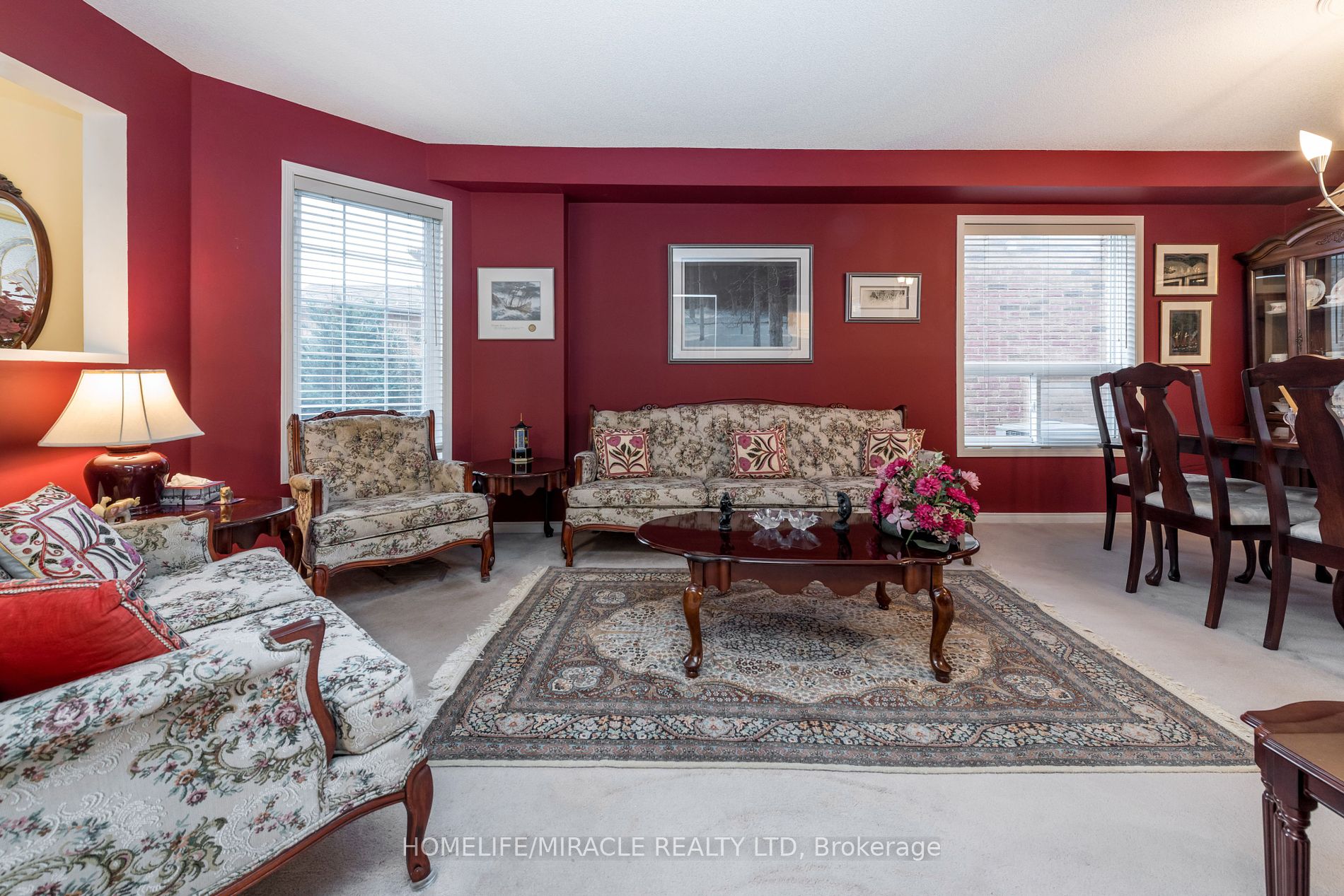 1338 Vincent Crescent