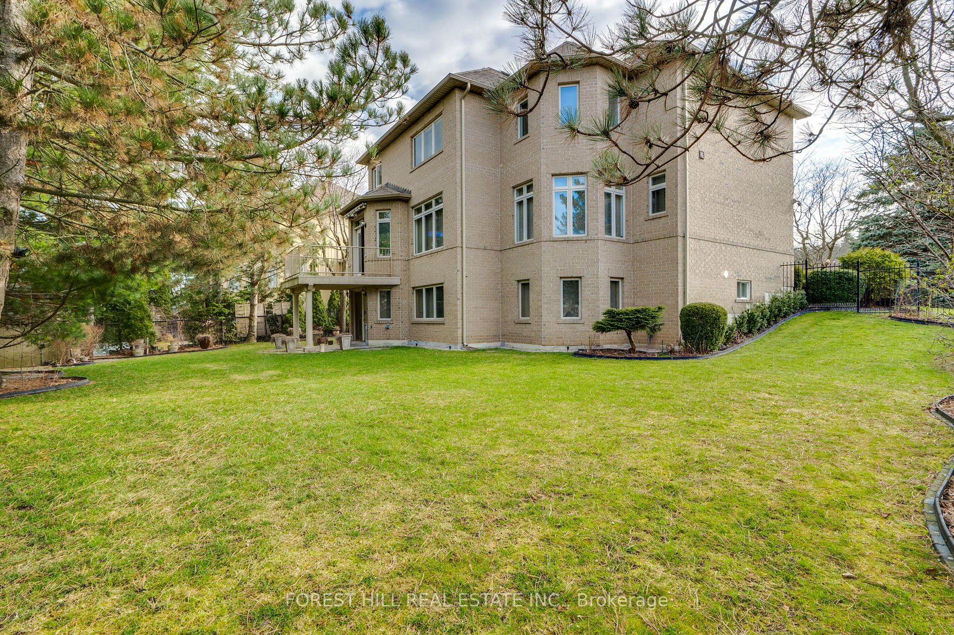 151 Nevada Crescent