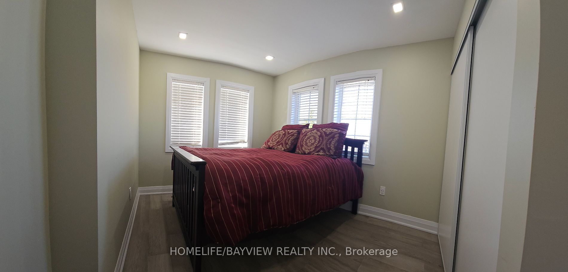 36 Lodgeway Dr