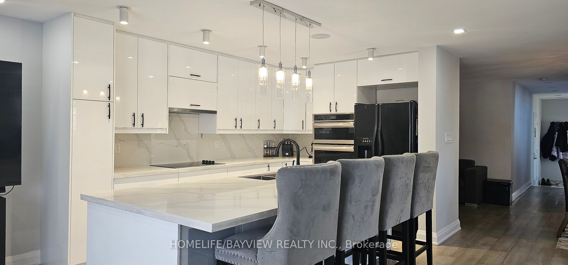 36 Lodgeway Dr
