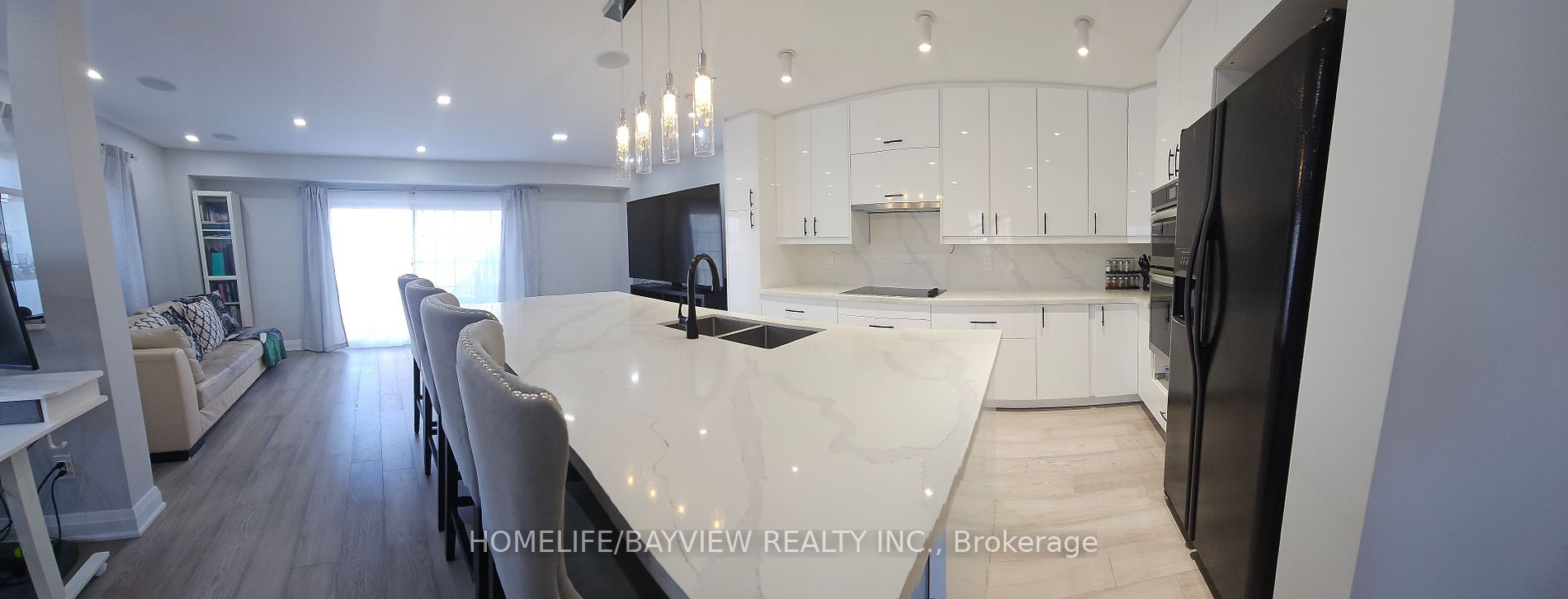 36 Lodgeway Dr