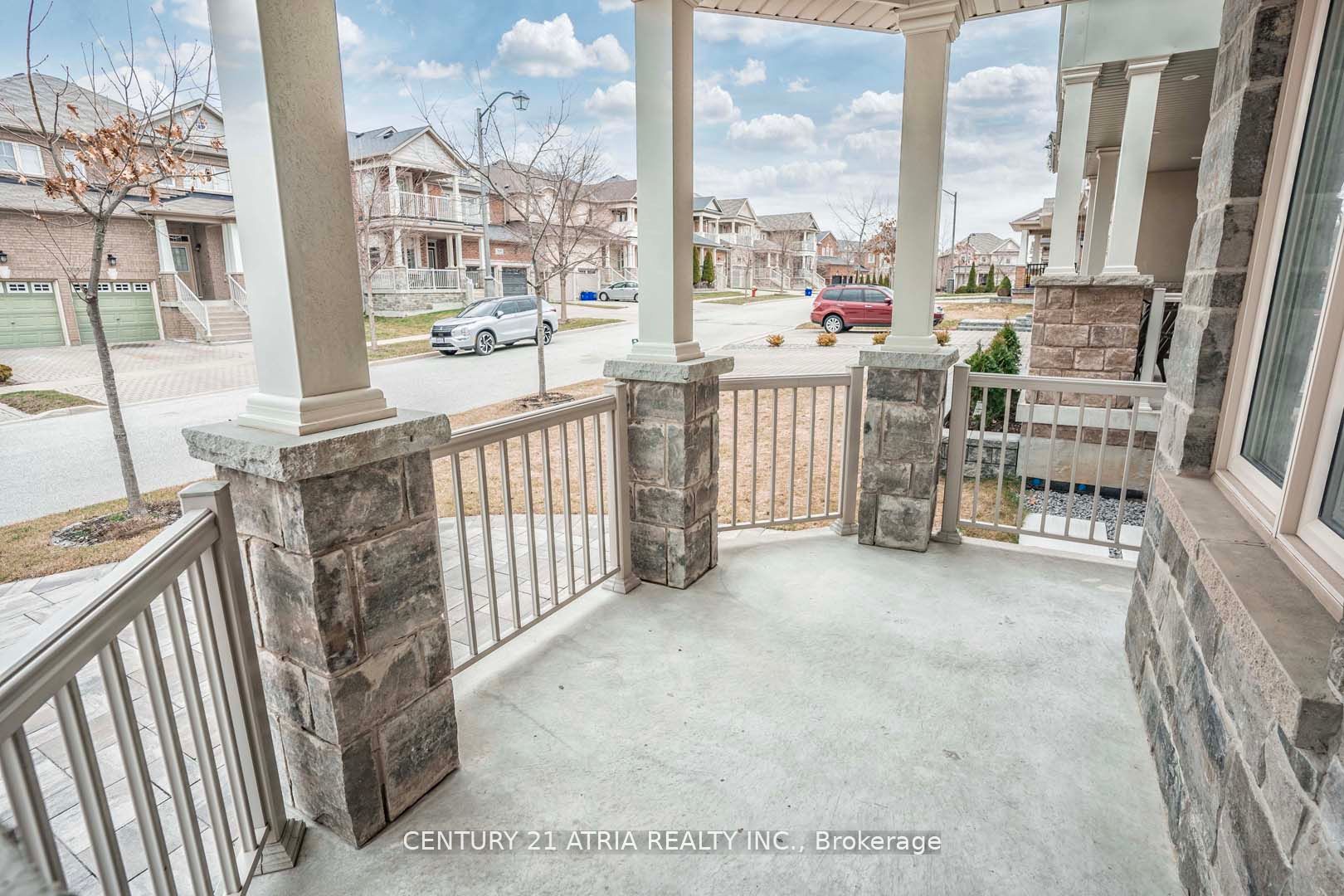 48 Farmhouse Cres