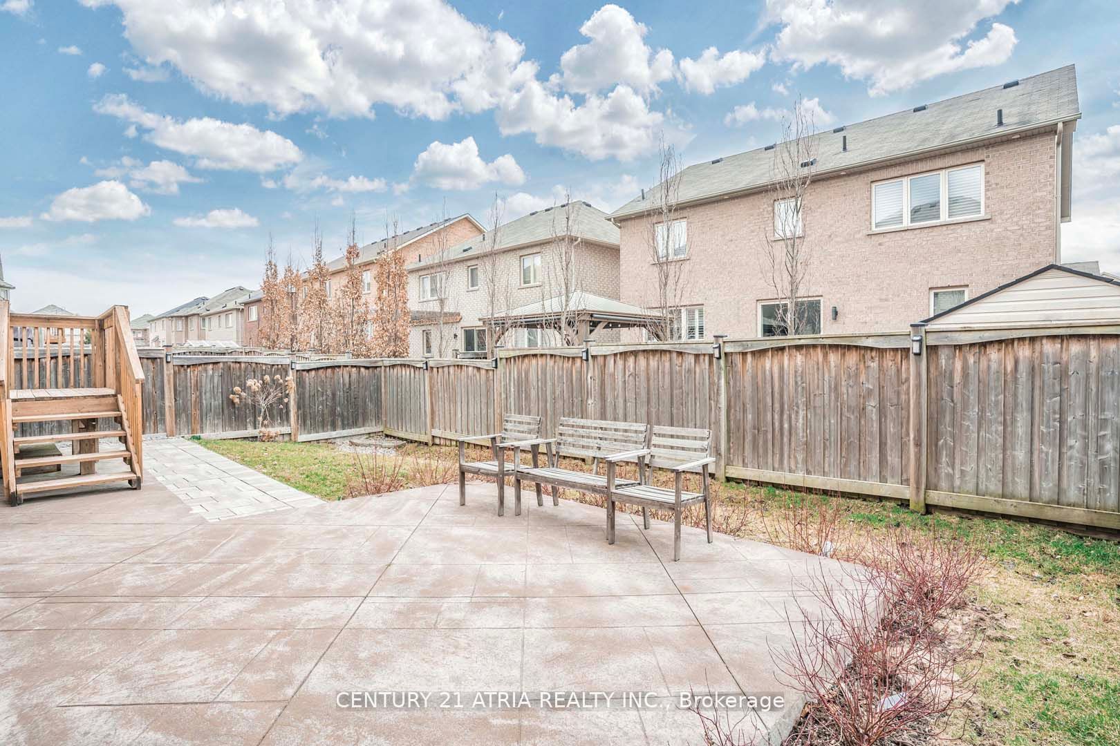 48 Farmhouse Cres