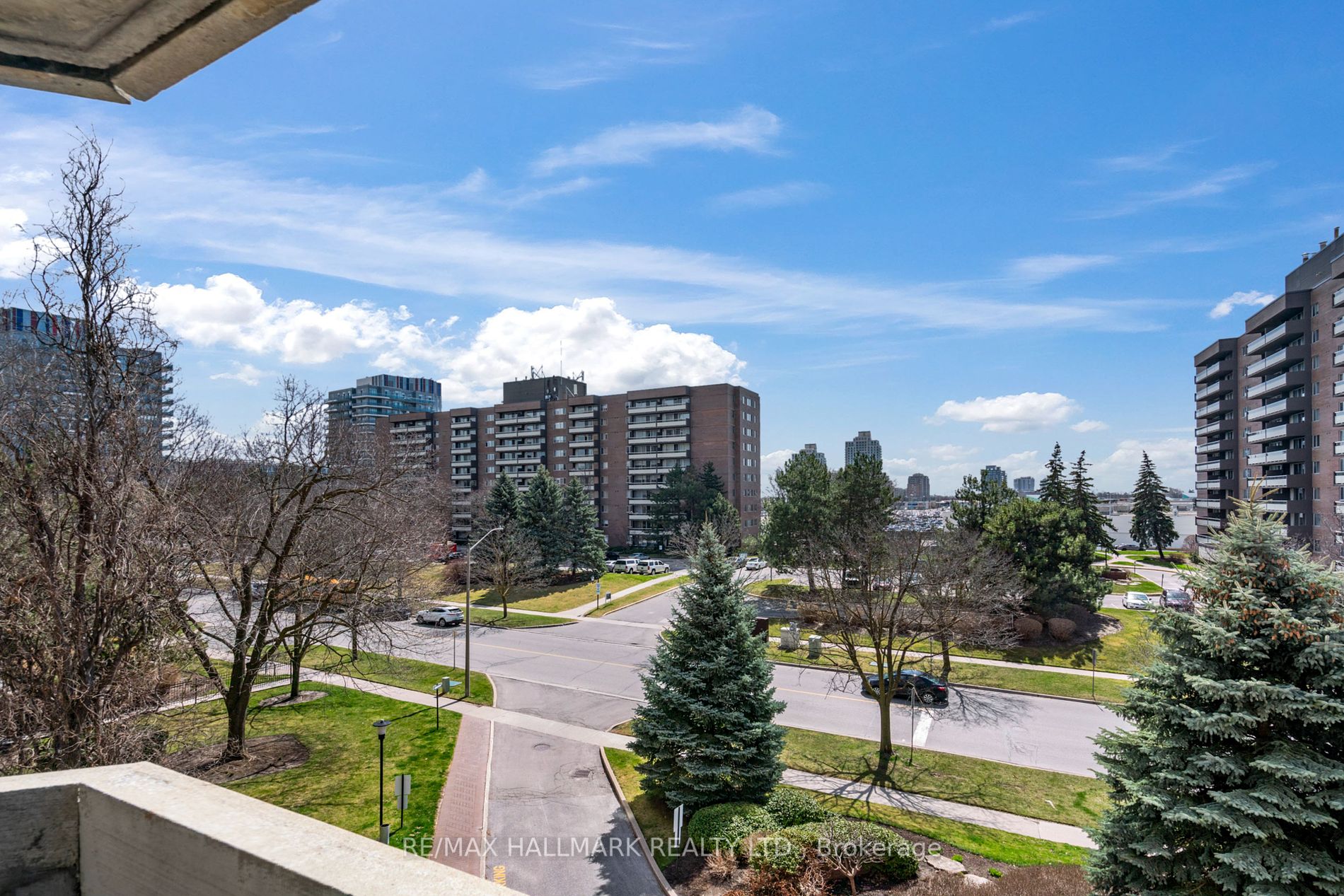 40 Baif Boulevard #406