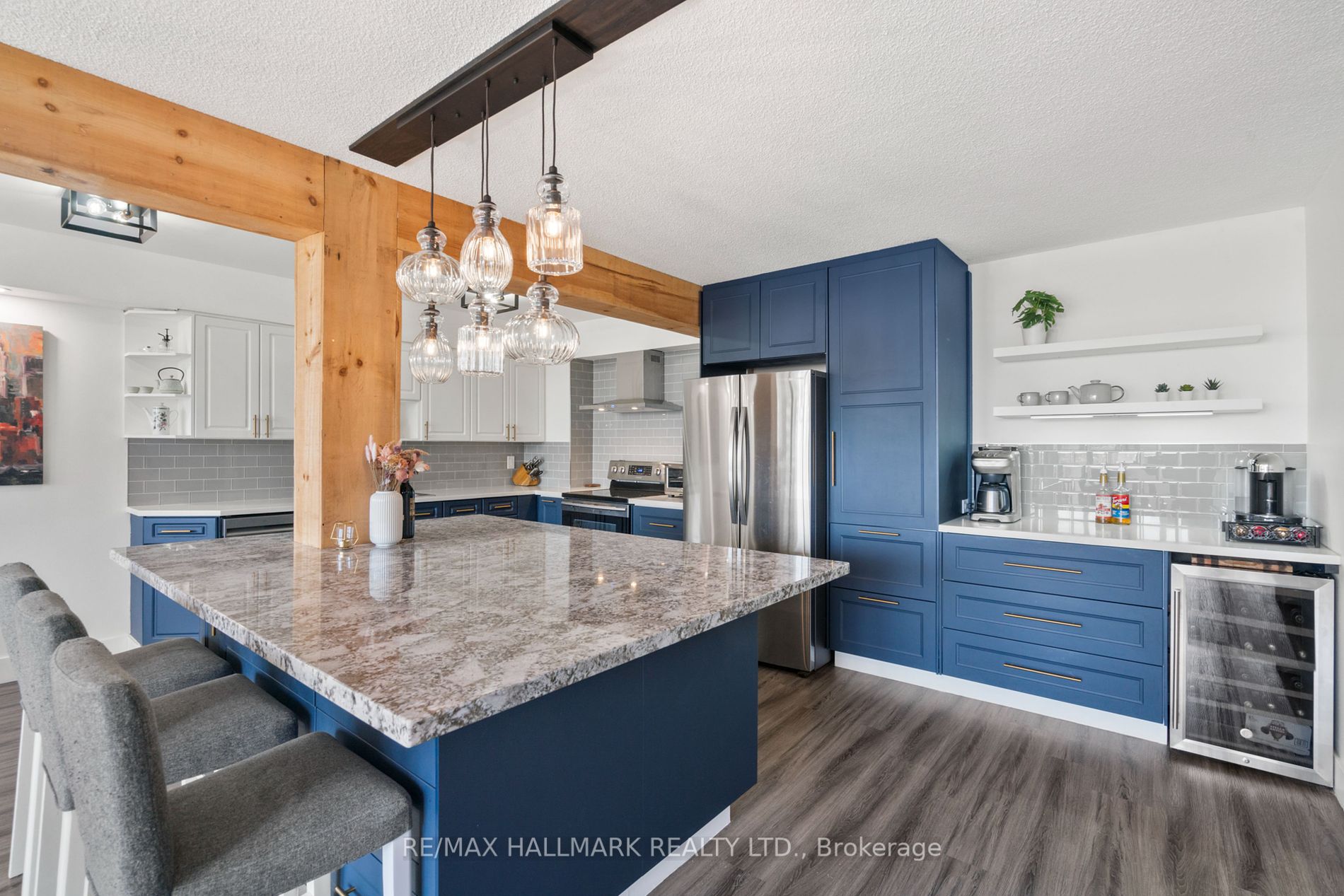 40 Baif Boulevard #406