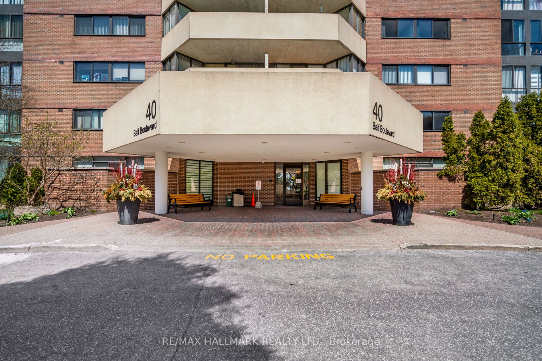 40 Baif Boulevard #406