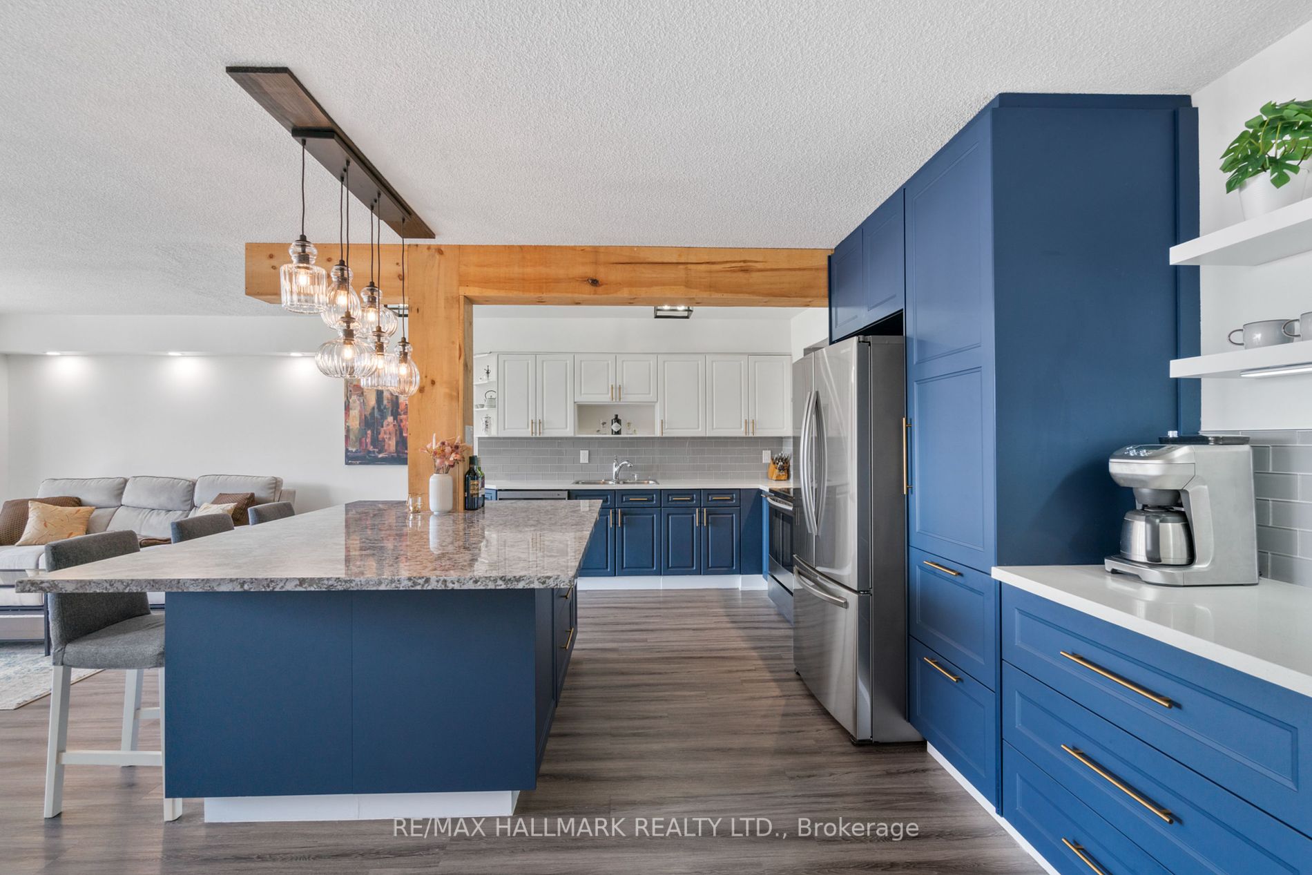 40 Baif Boulevard #406