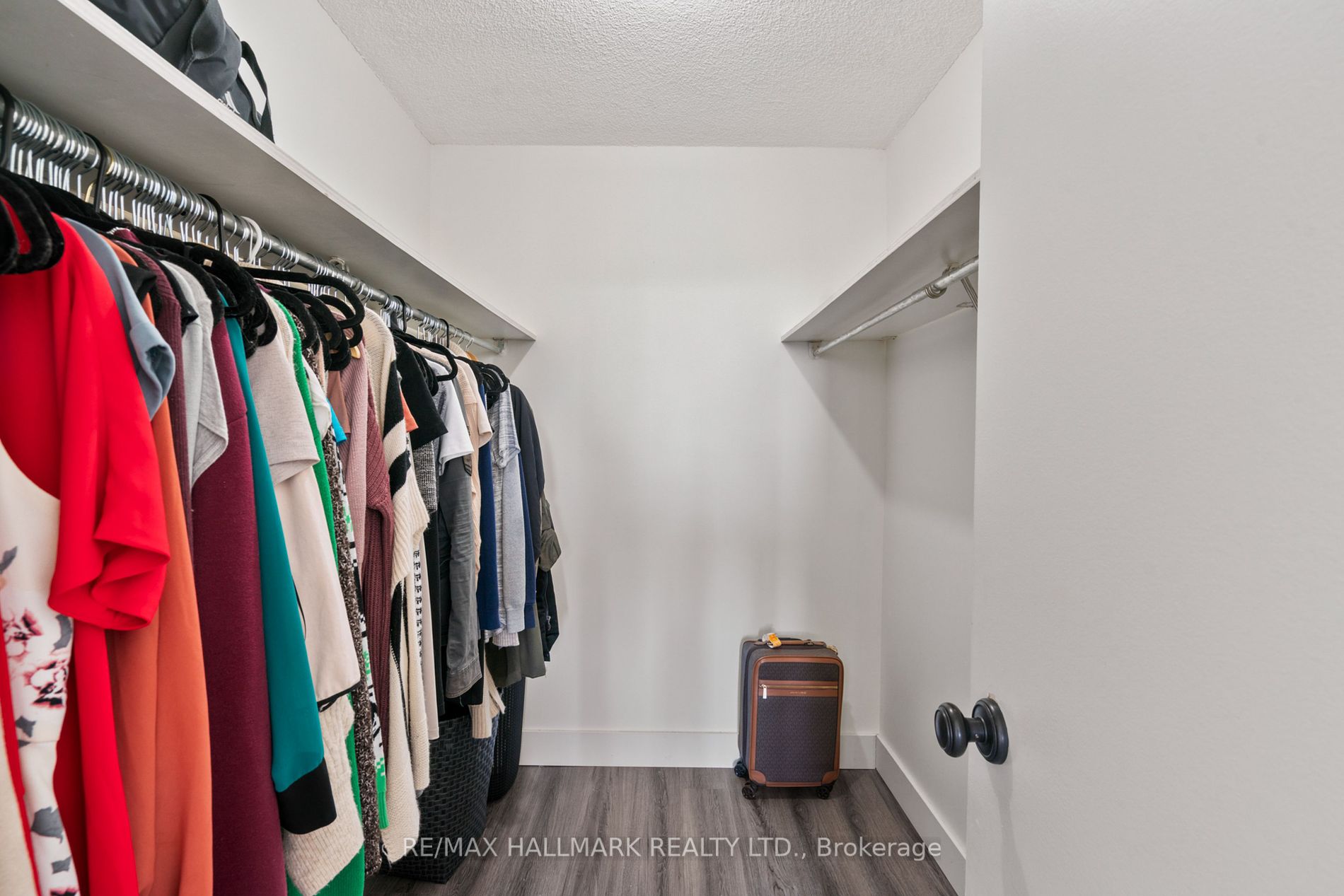 40 Baif Boulevard #406