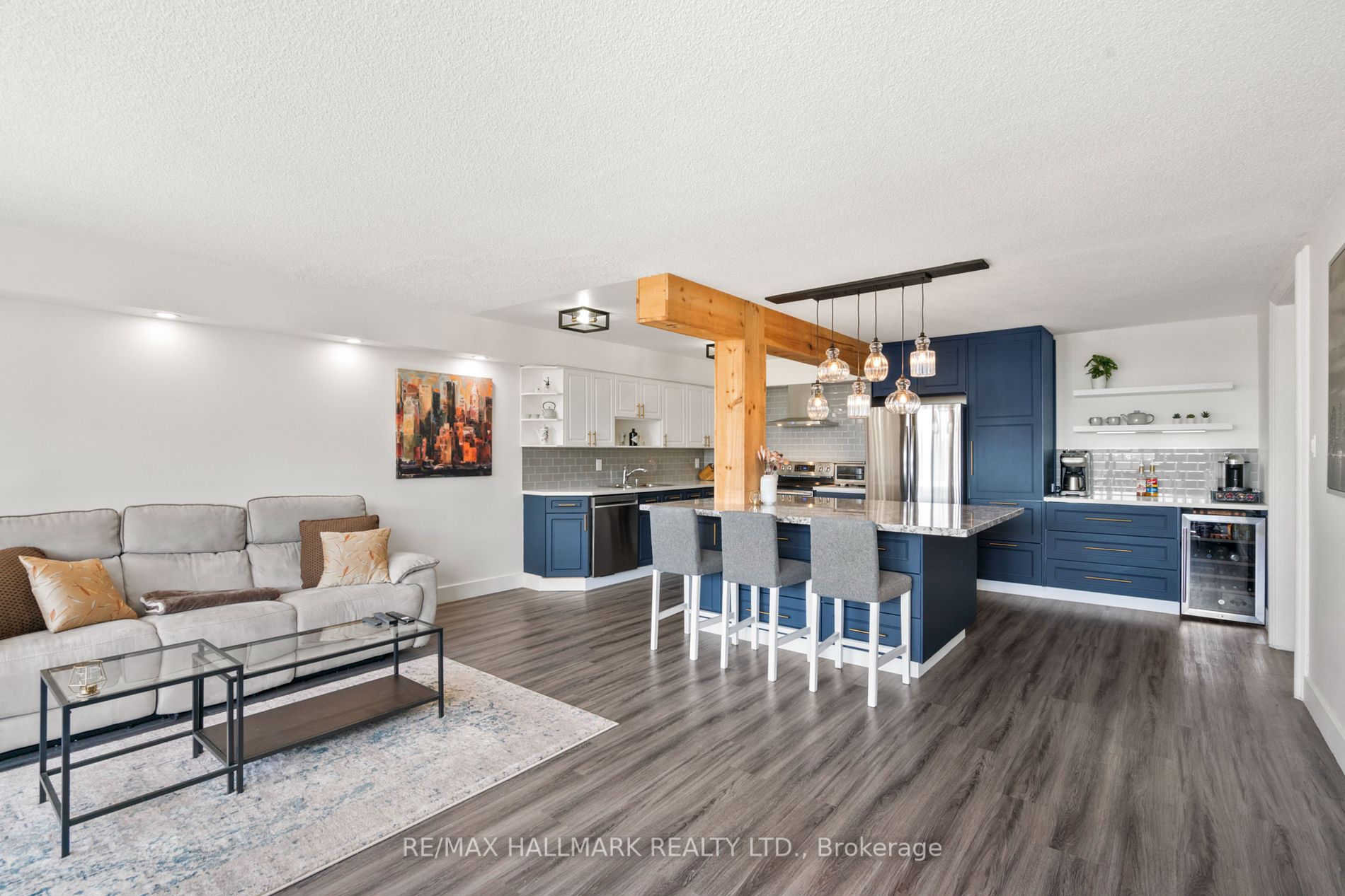 40 Baif Boulevard #406