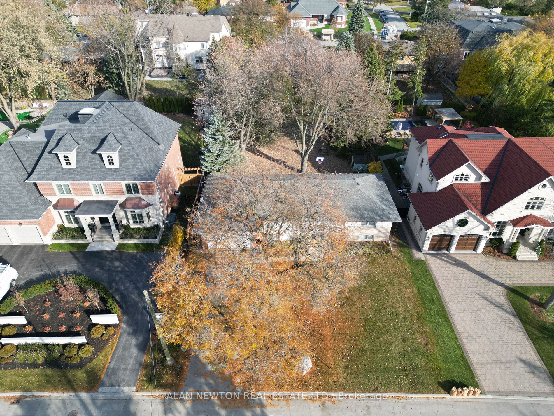 21 Vistaview Boulevard