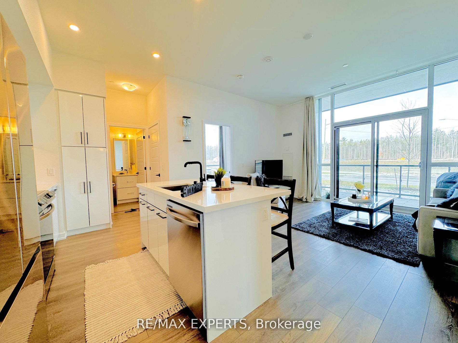 415 Sea Ray Avenue, #105