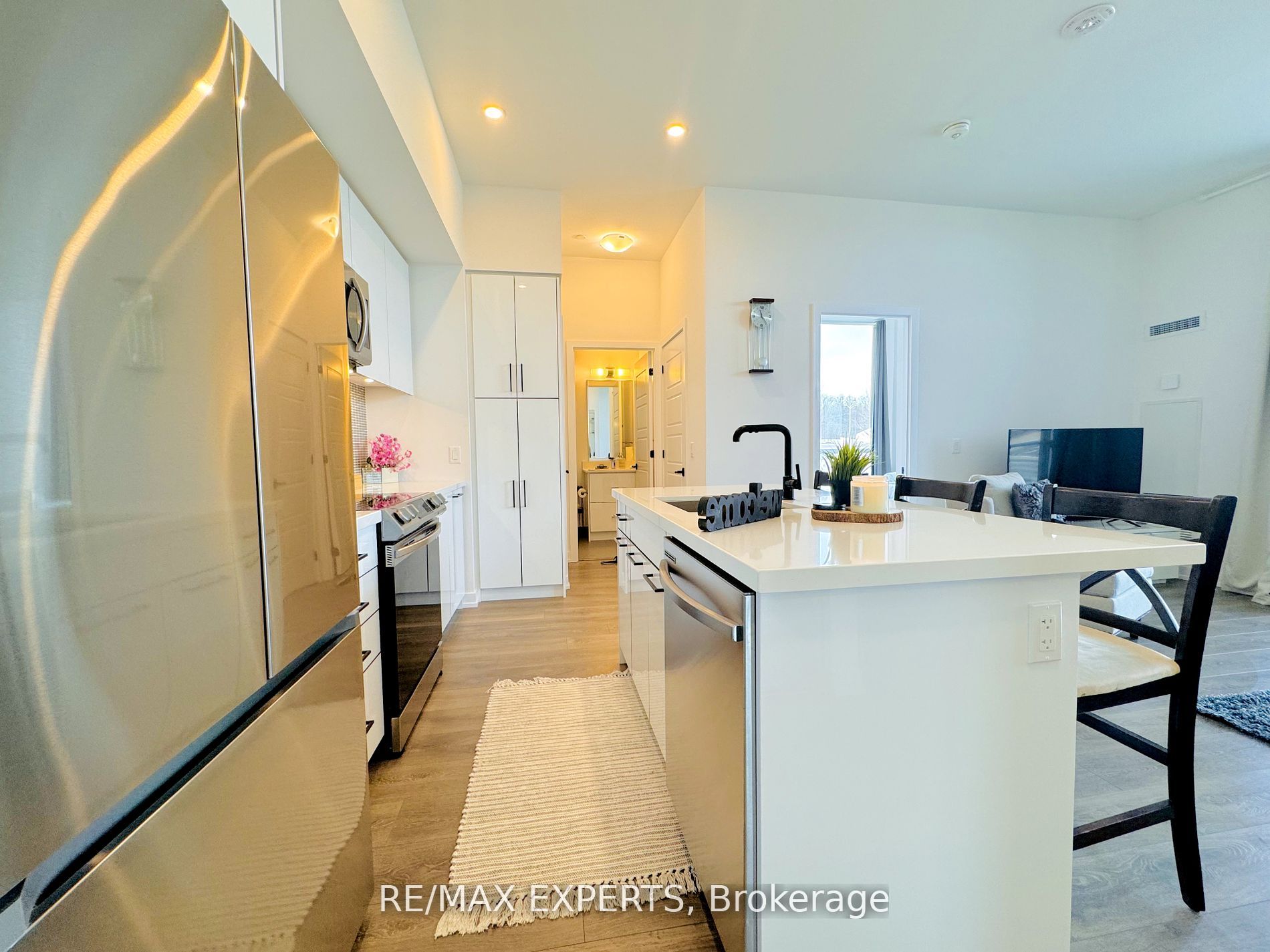 415 Sea Ray Avenue, #105