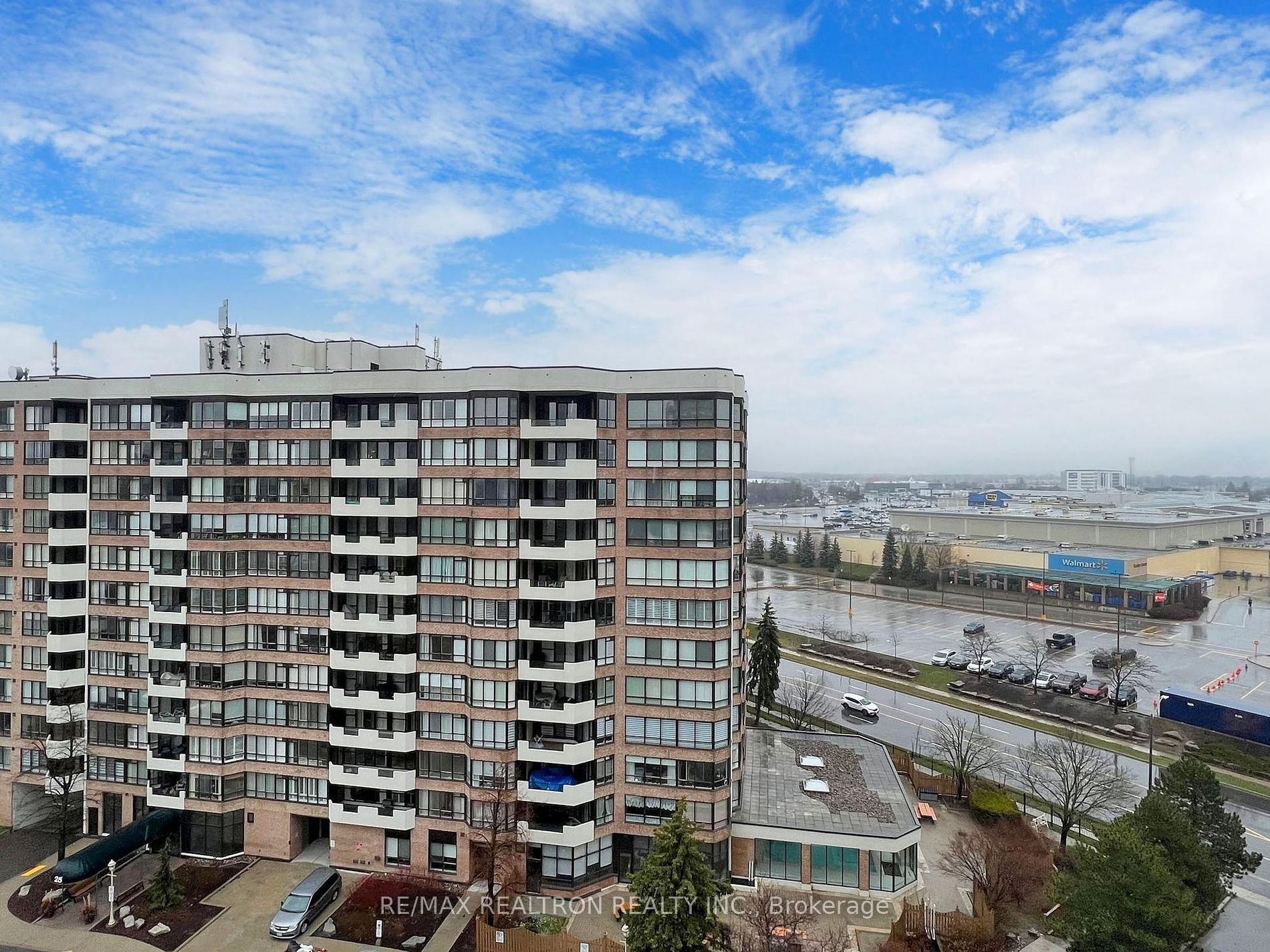 610 Bullock Dr, #1015