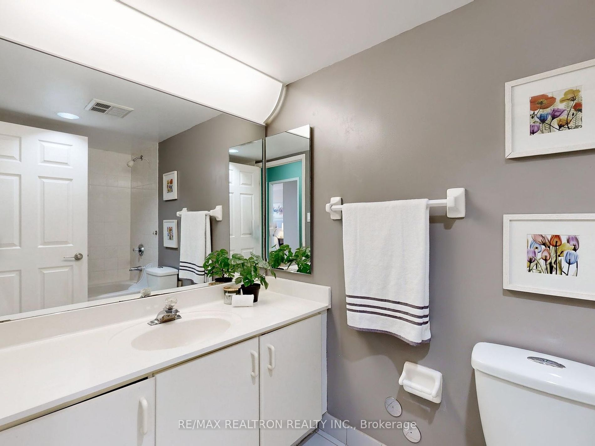 610 Bullock Dr, #1015