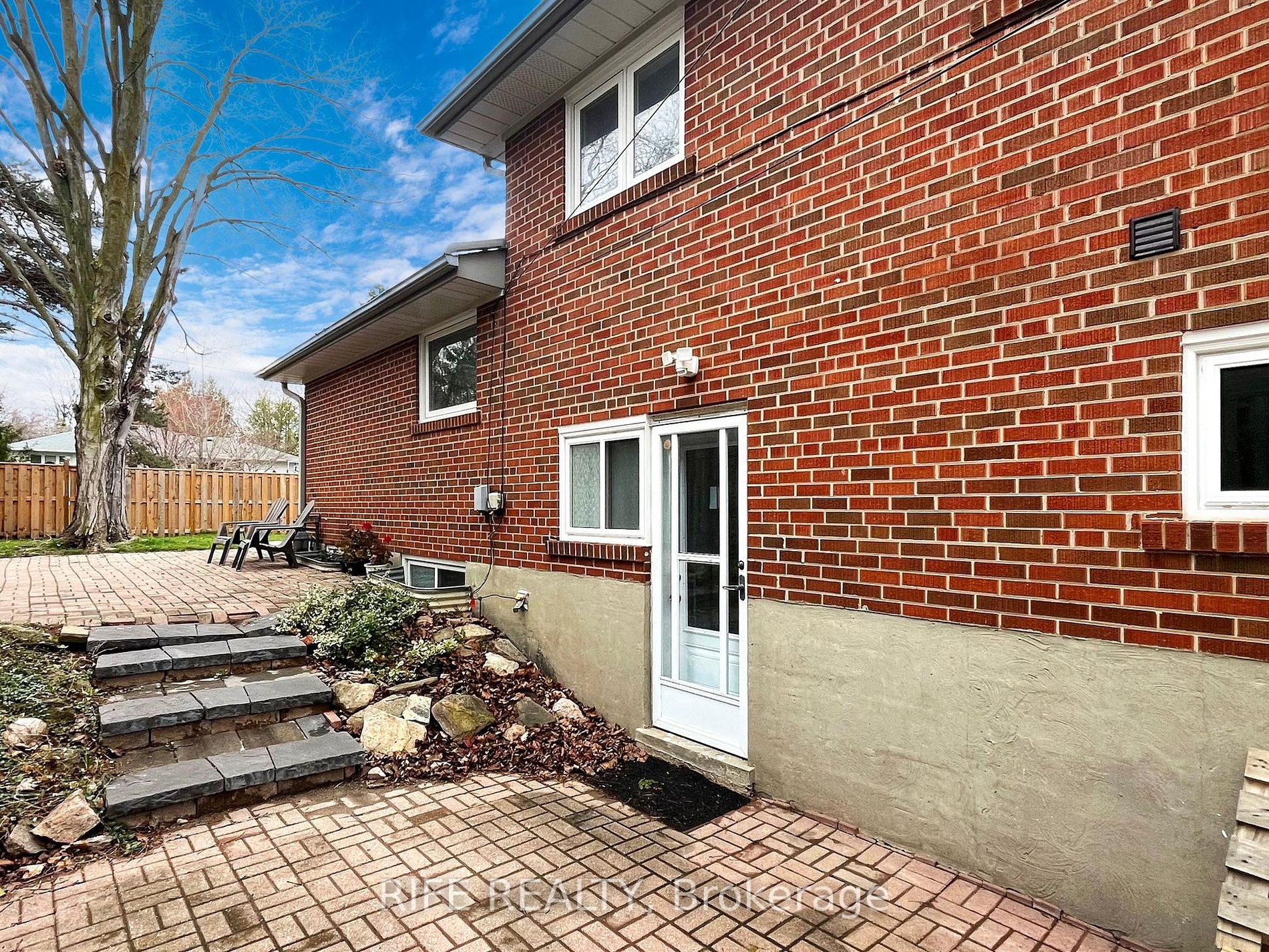 12 Sherwood Forest Drive