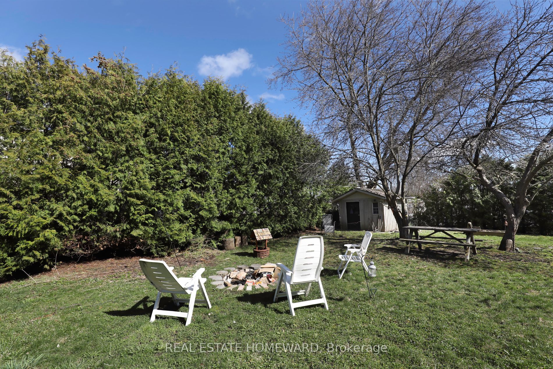21 Windsor Dr