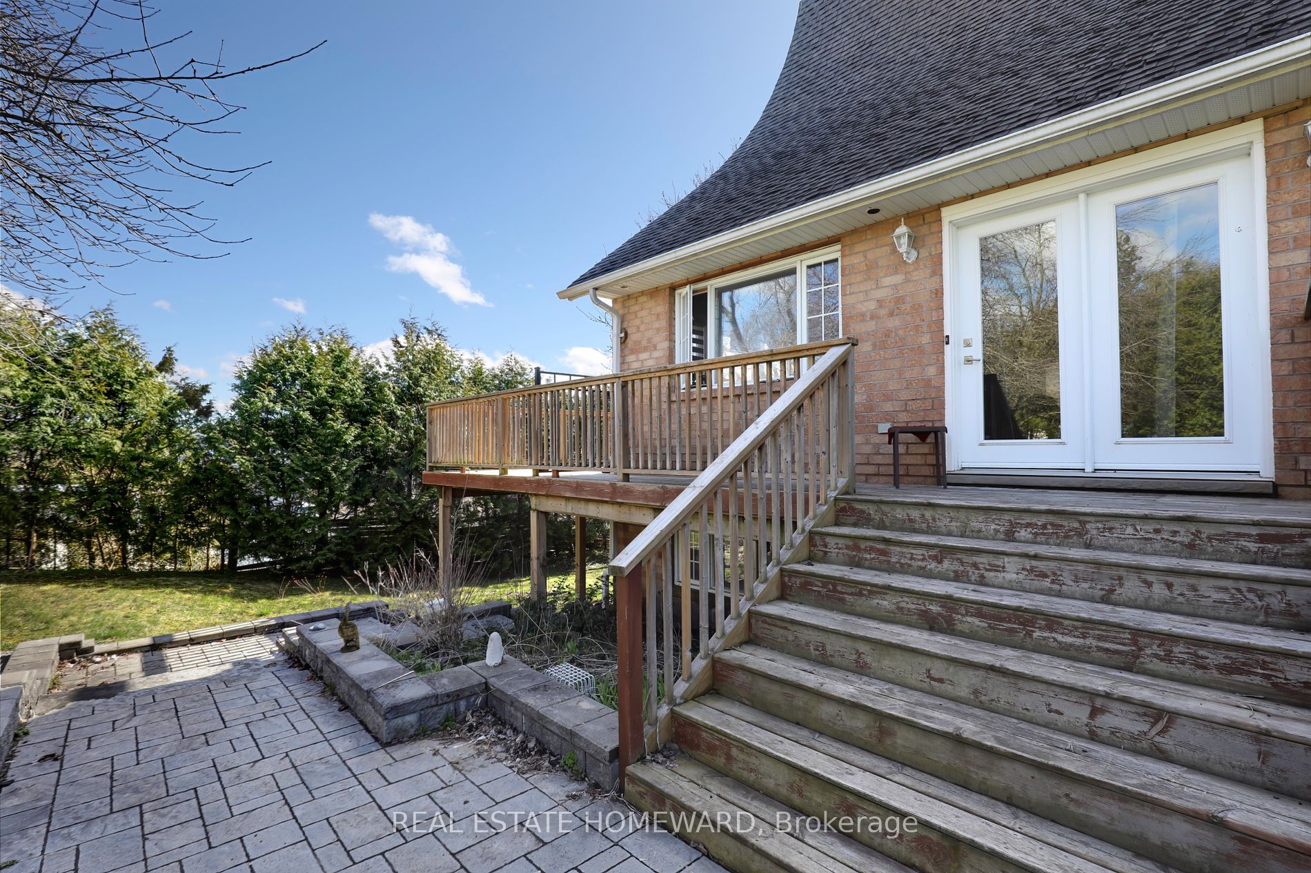 21 Windsor Dr