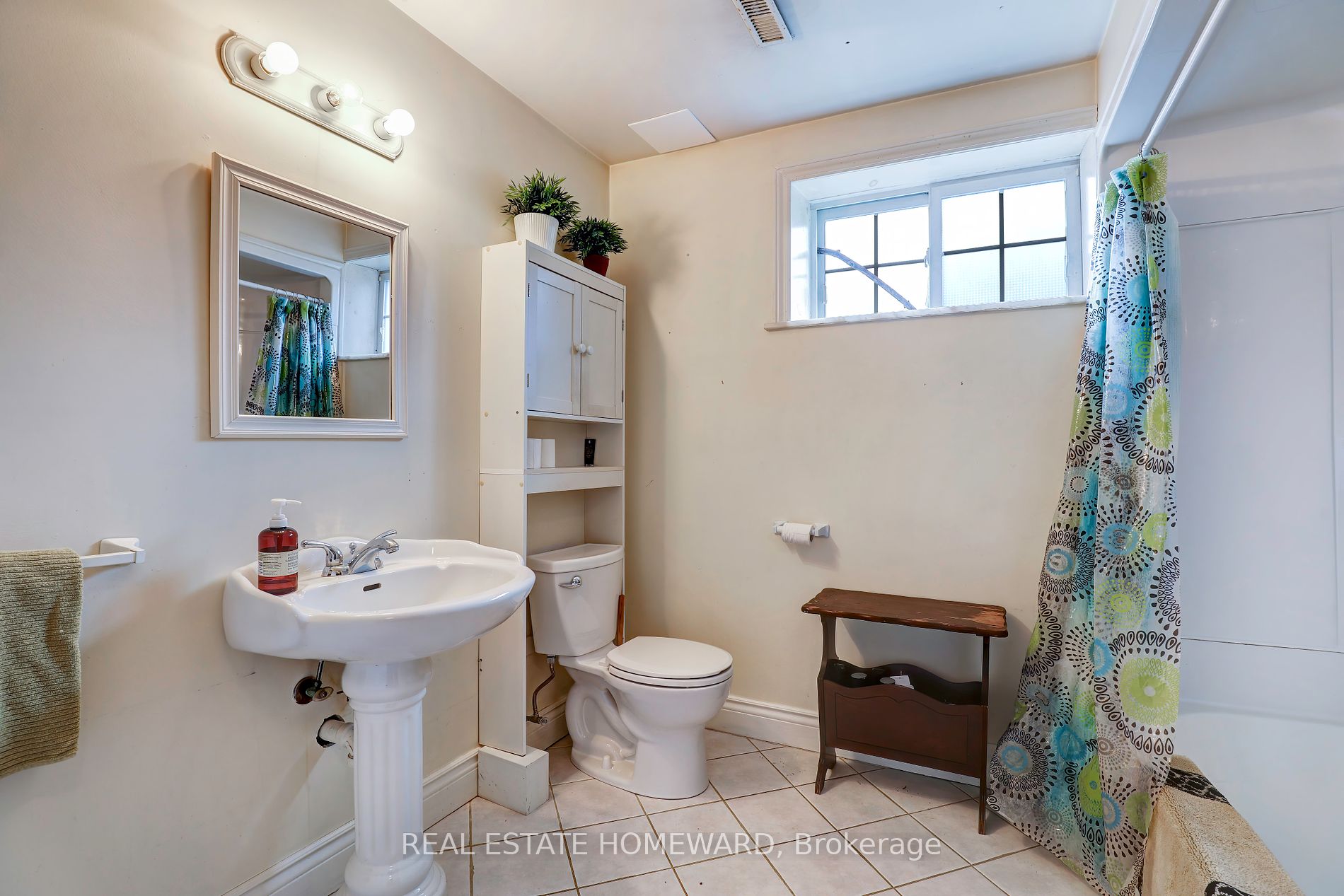 21 Windsor Dr