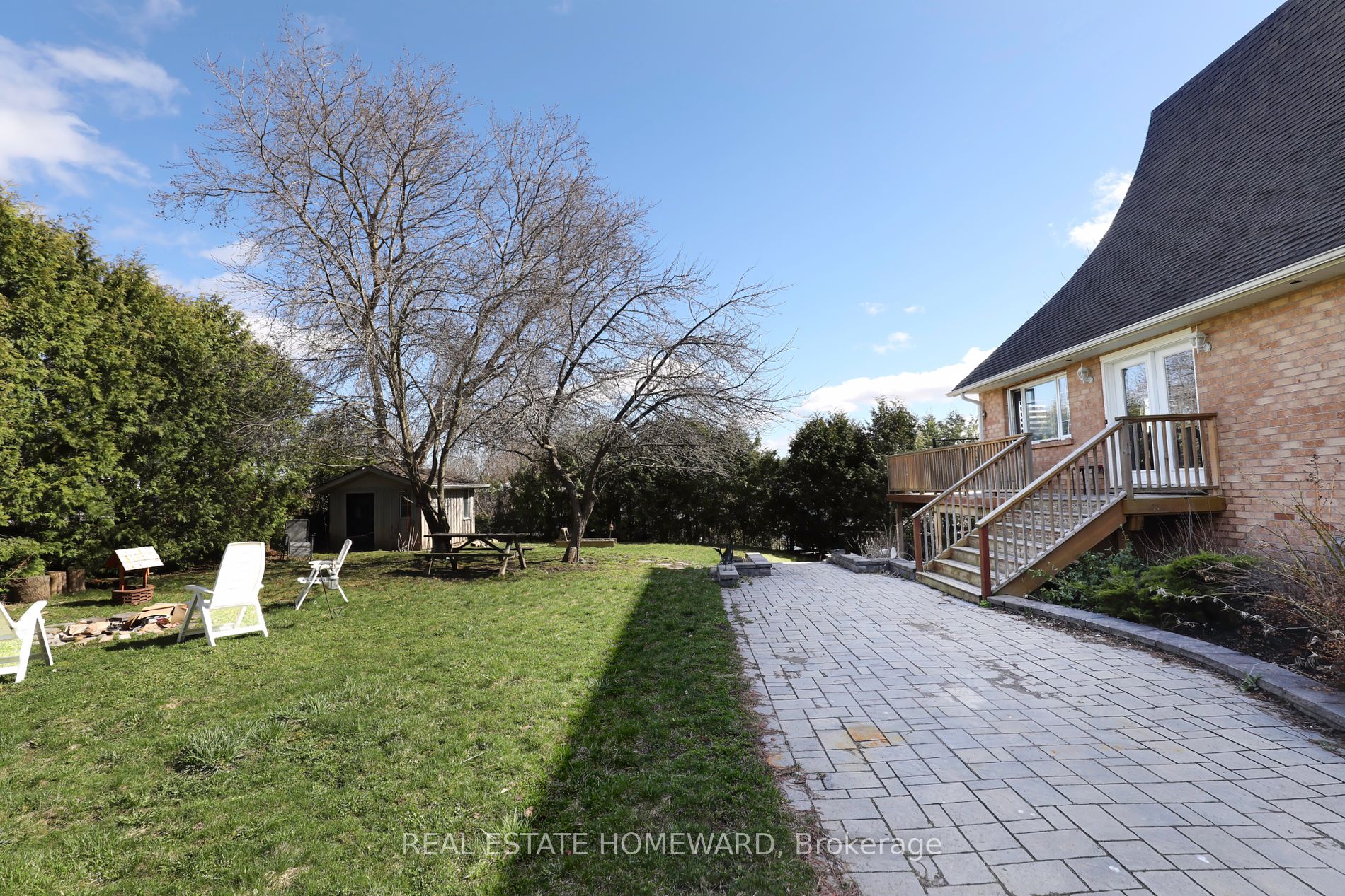21 Windsor Dr