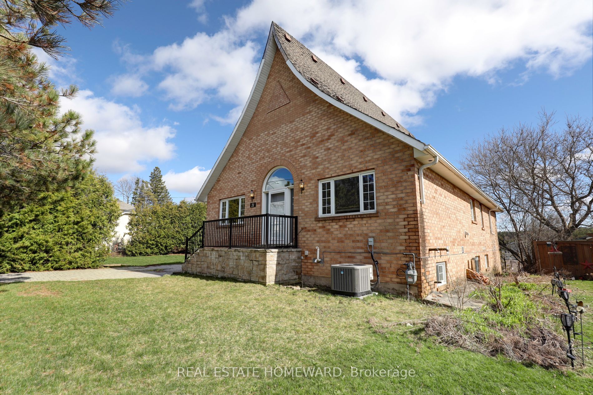 21 Windsor Dr