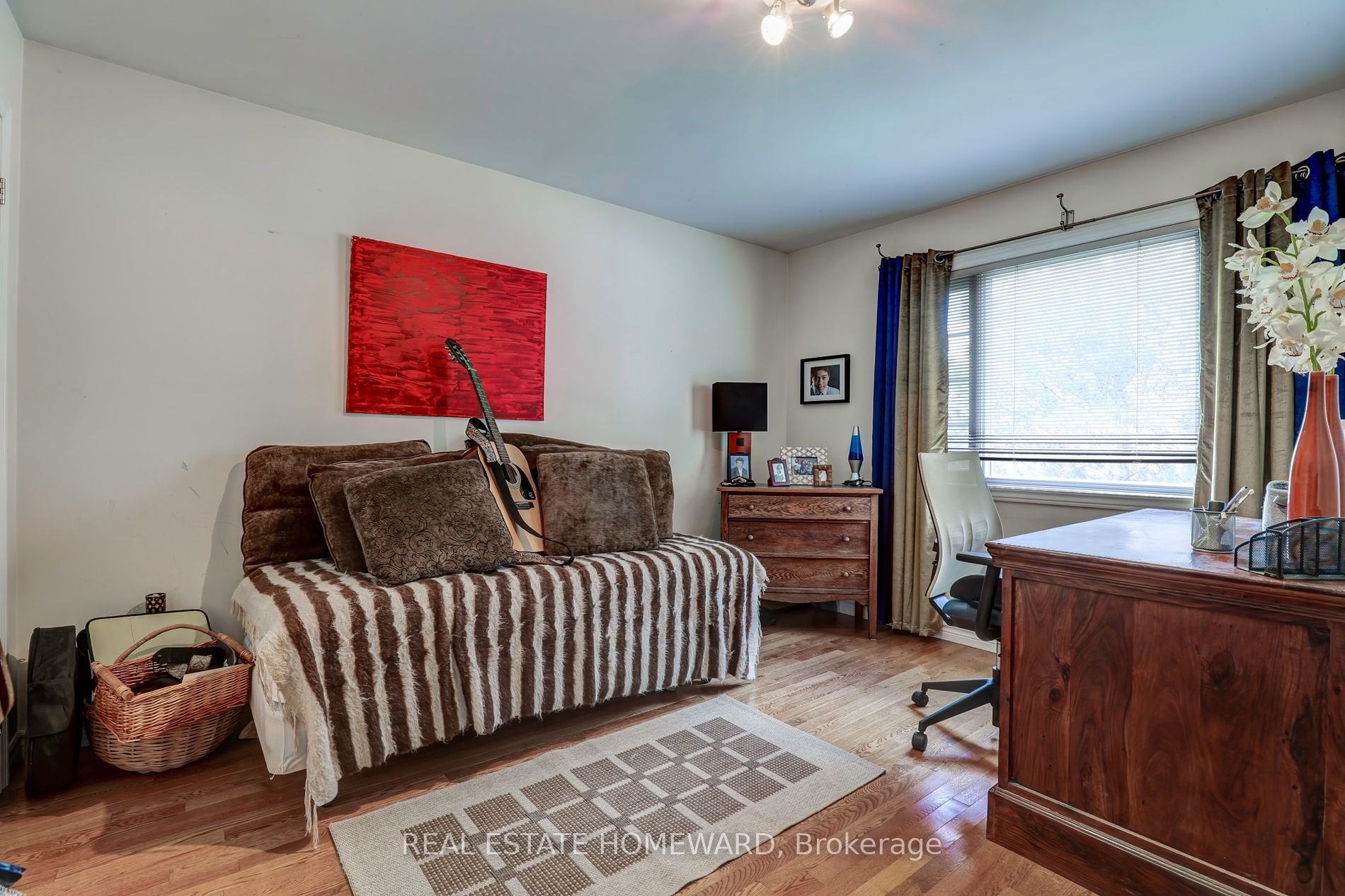 21 Windsor Dr