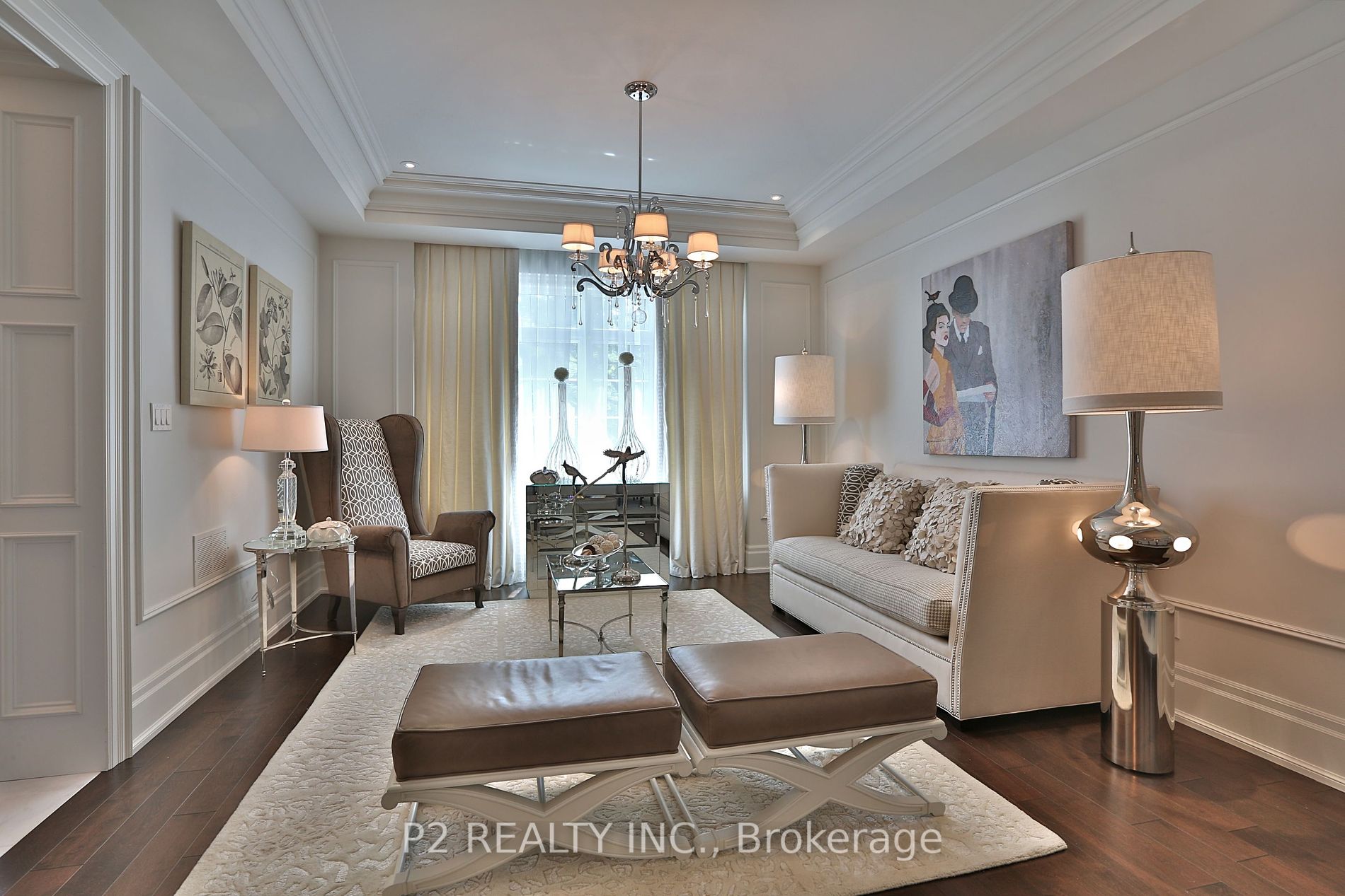 8 Thornhill Avenue