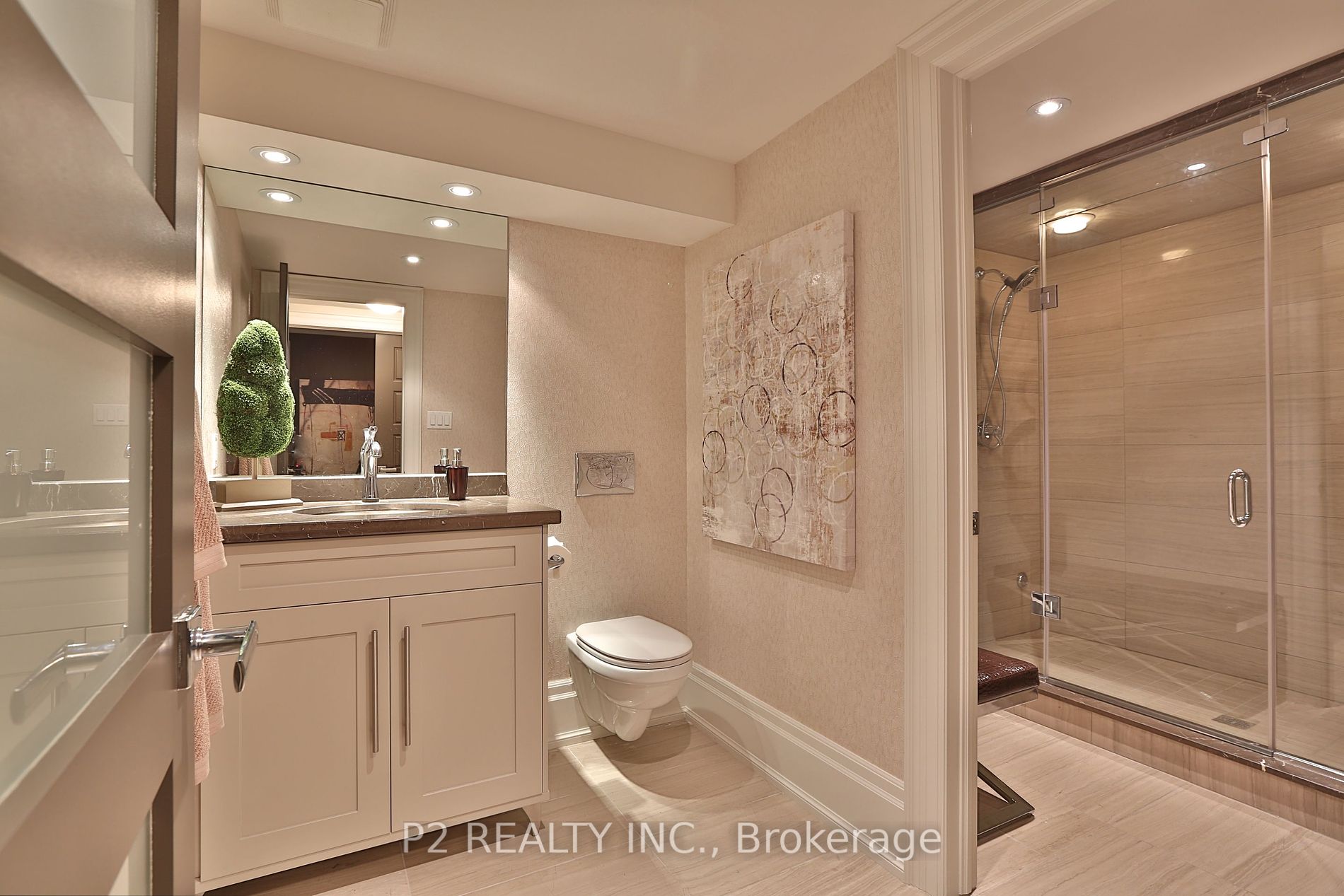 8 Thornhill Avenue