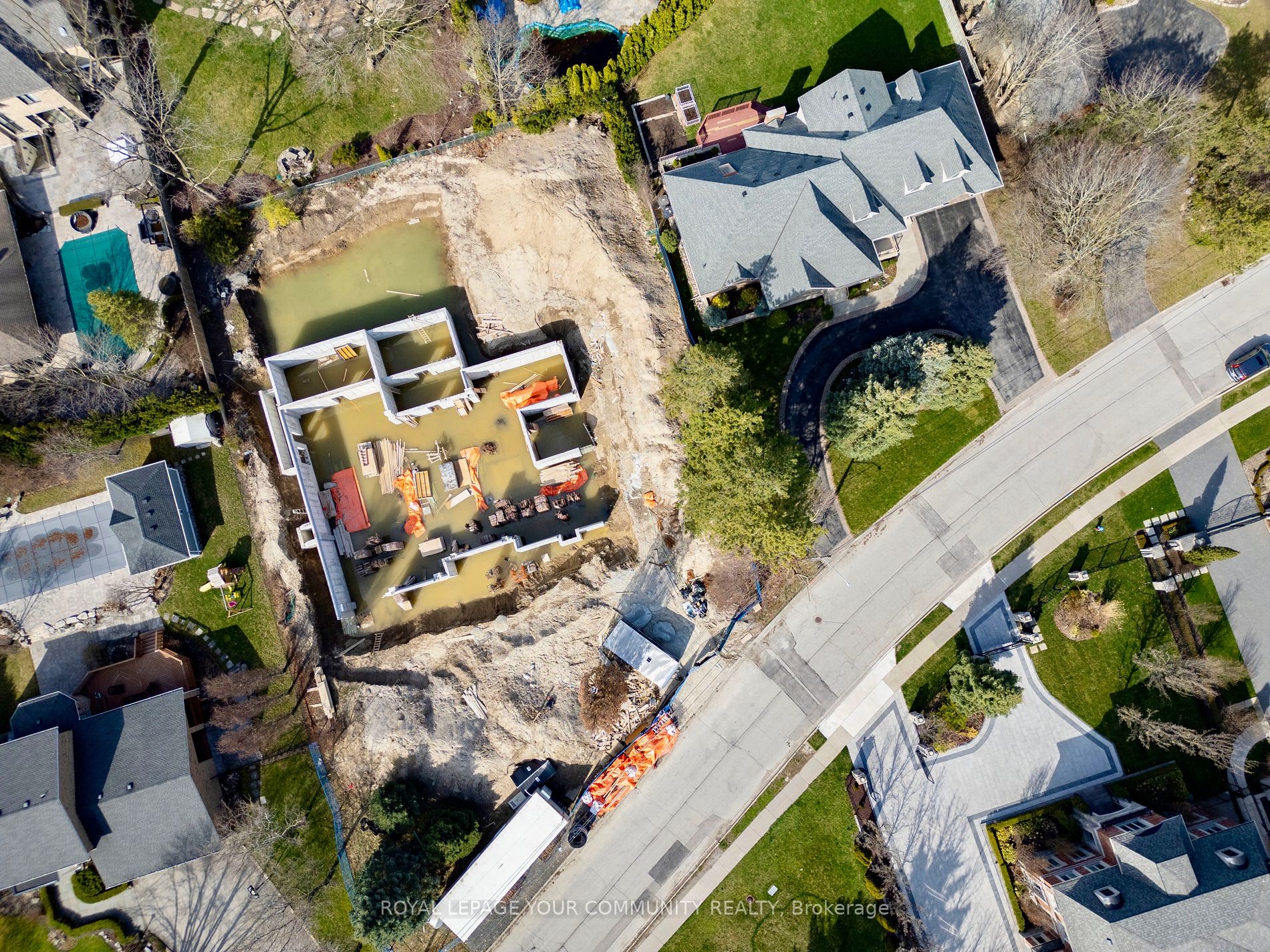 6 Maryvale Crescent