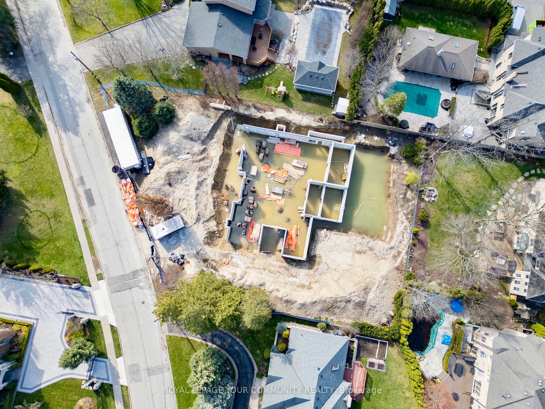 6 Maryvale Crescent
