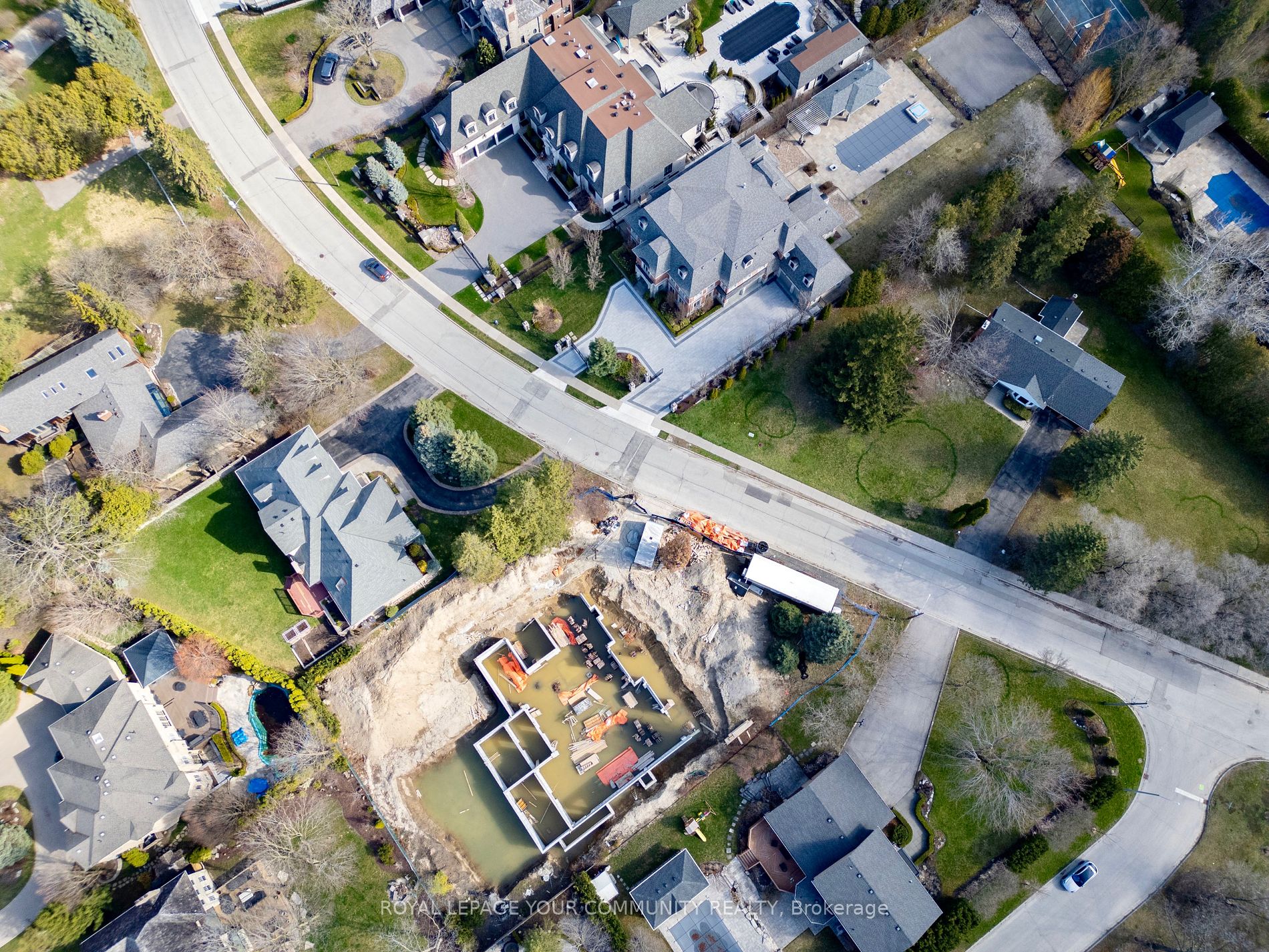 6 Maryvale Crescent