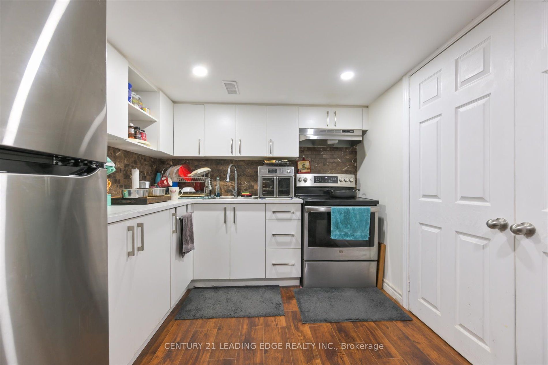 18 Kerr Lane