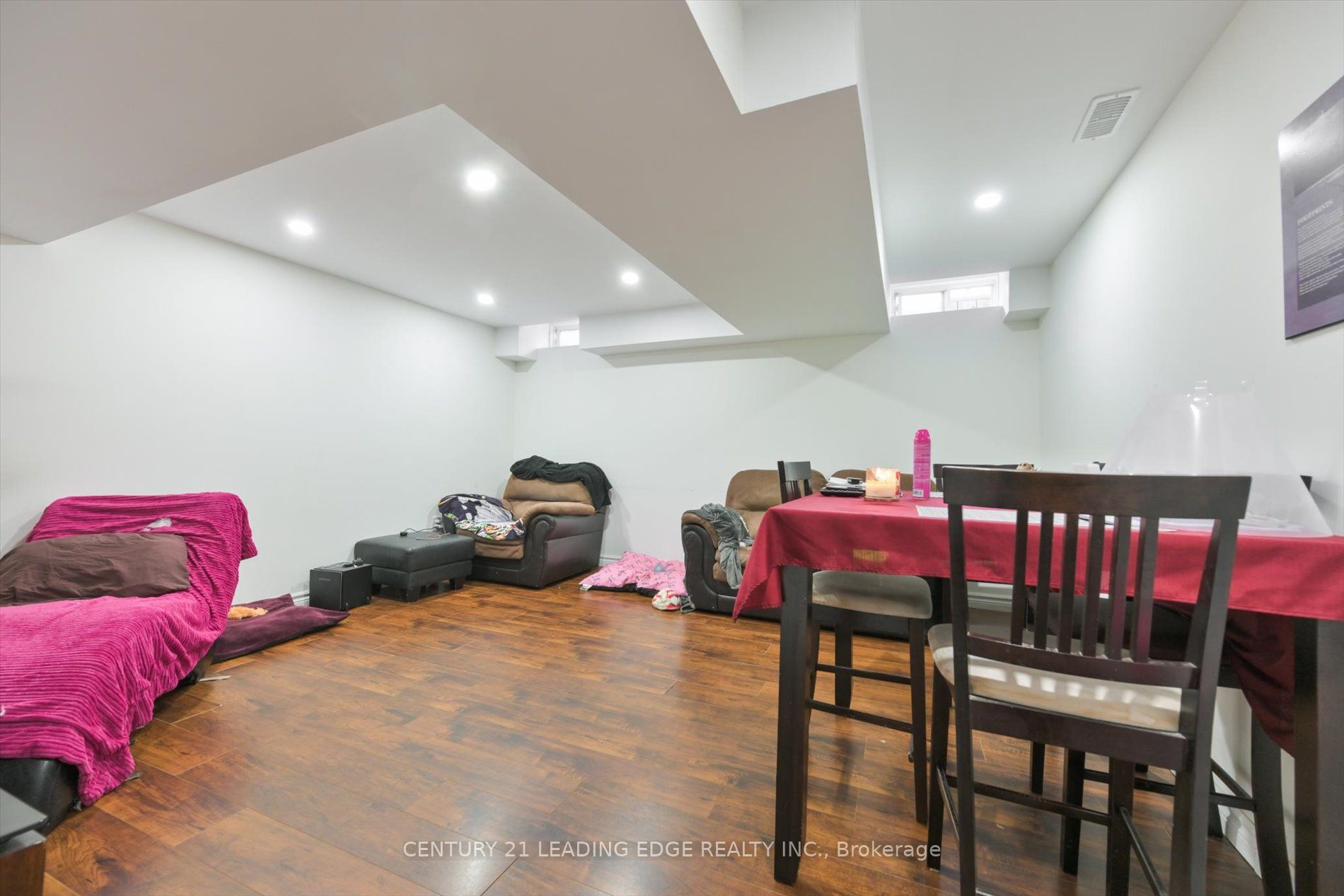 18 Kerr Lane