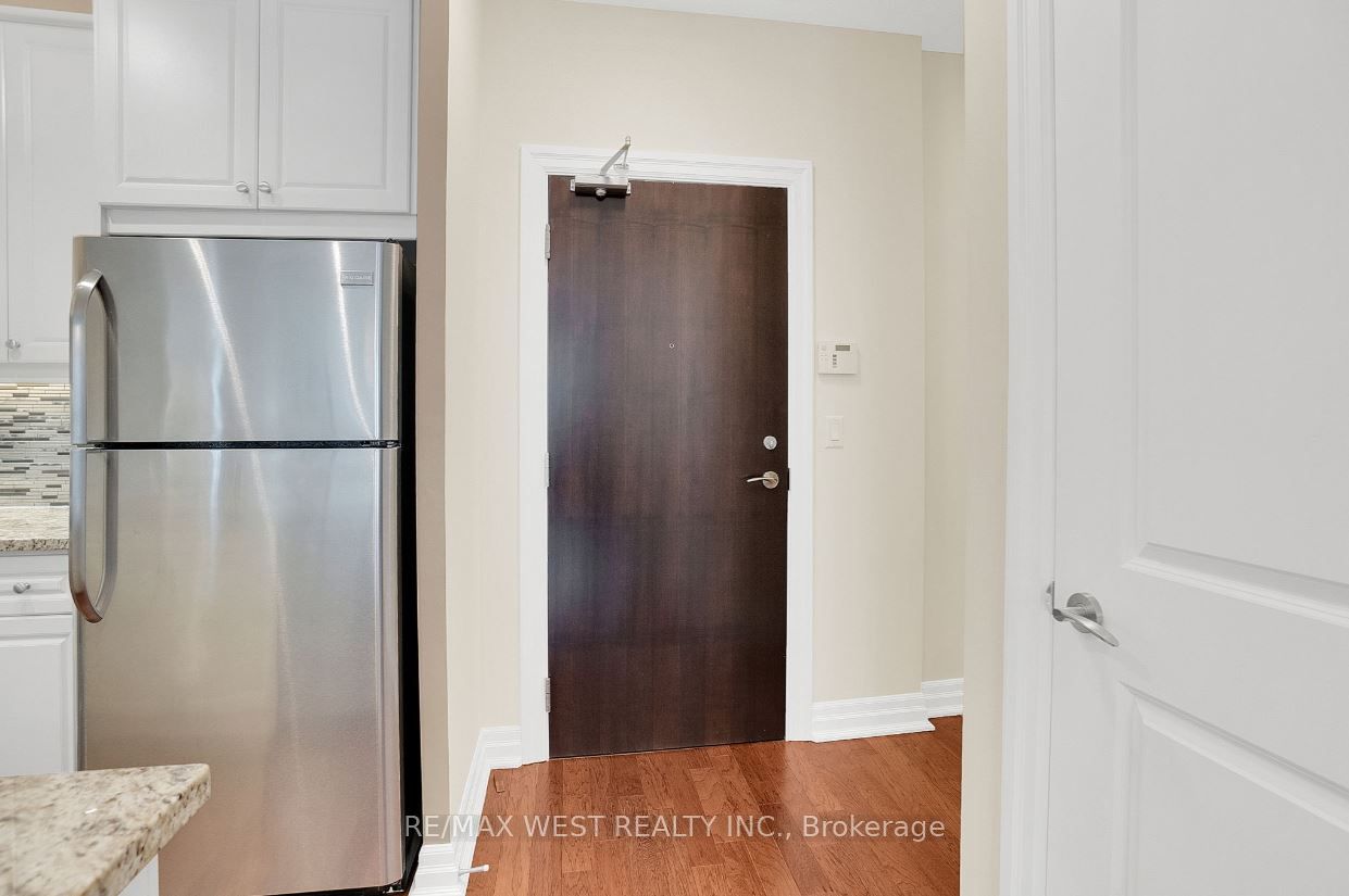 180 John West Way, #324