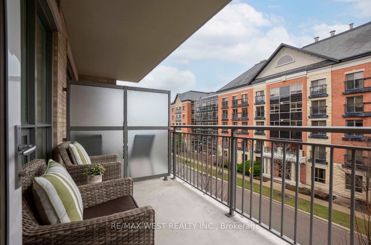180 John West Way, #324