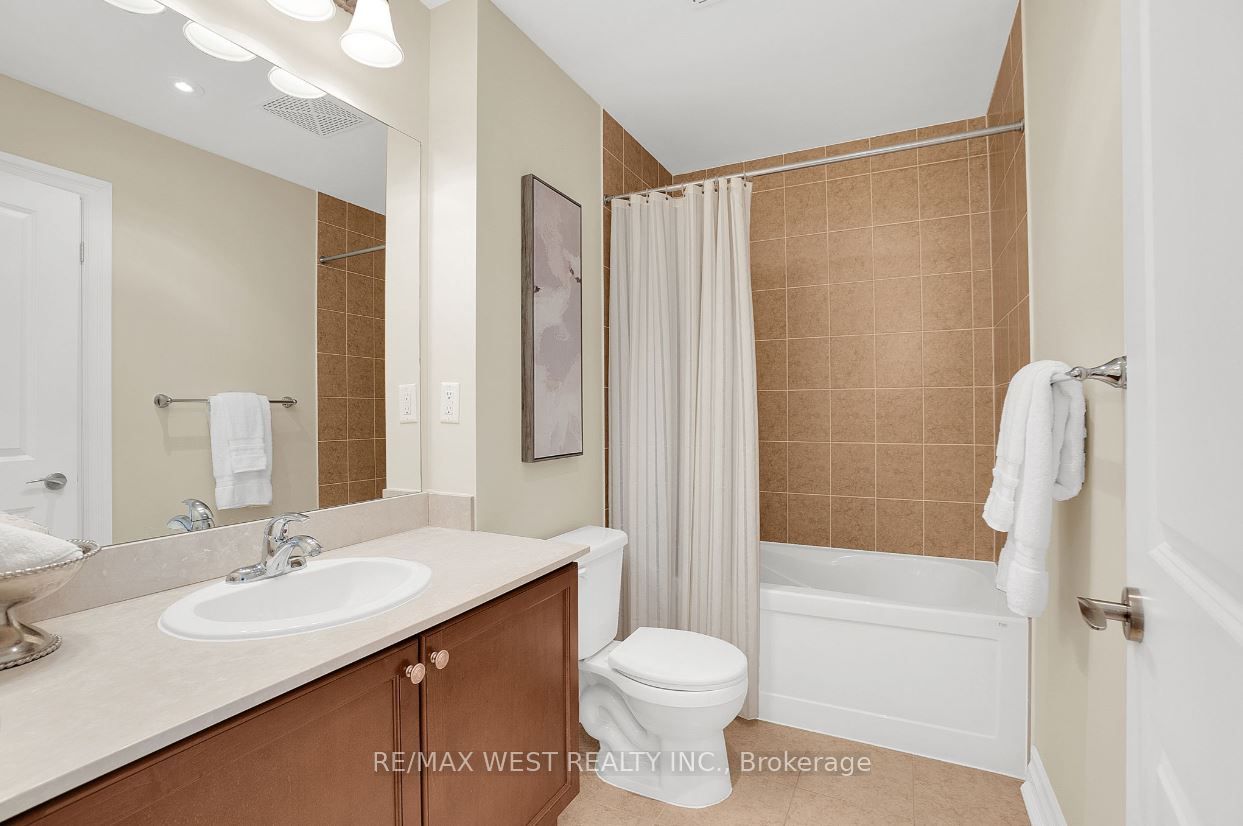 180 John West Way, #324