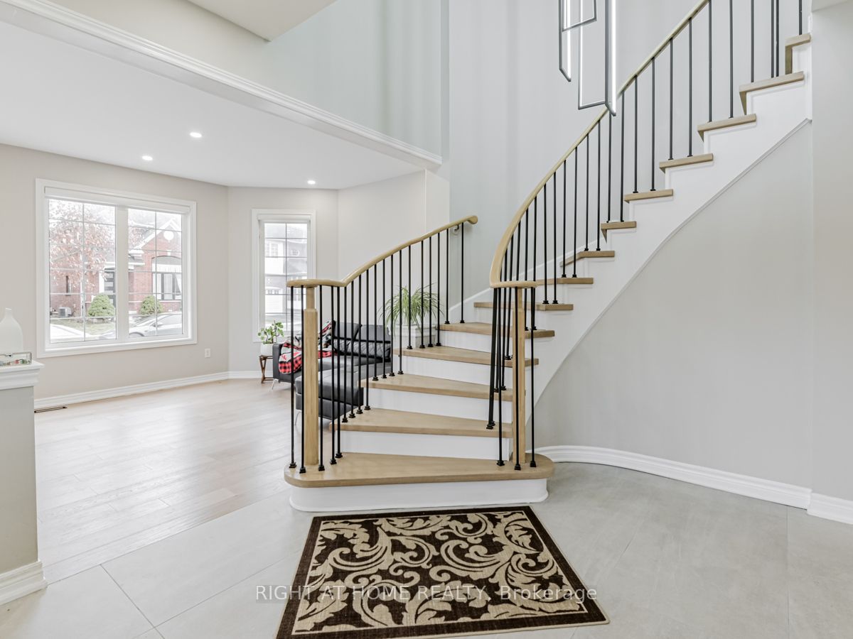 30 Pinecrest Street