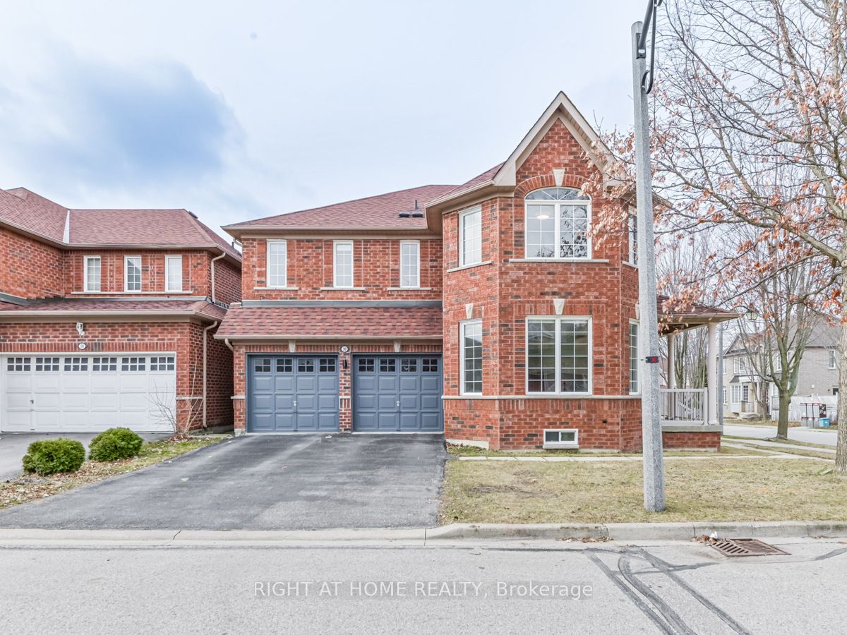 30 Pinecrest Street