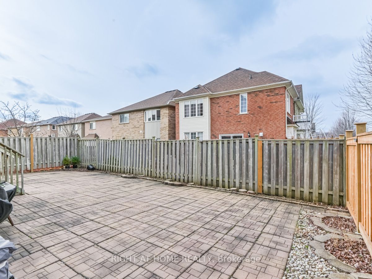 30 Pinecrest Street