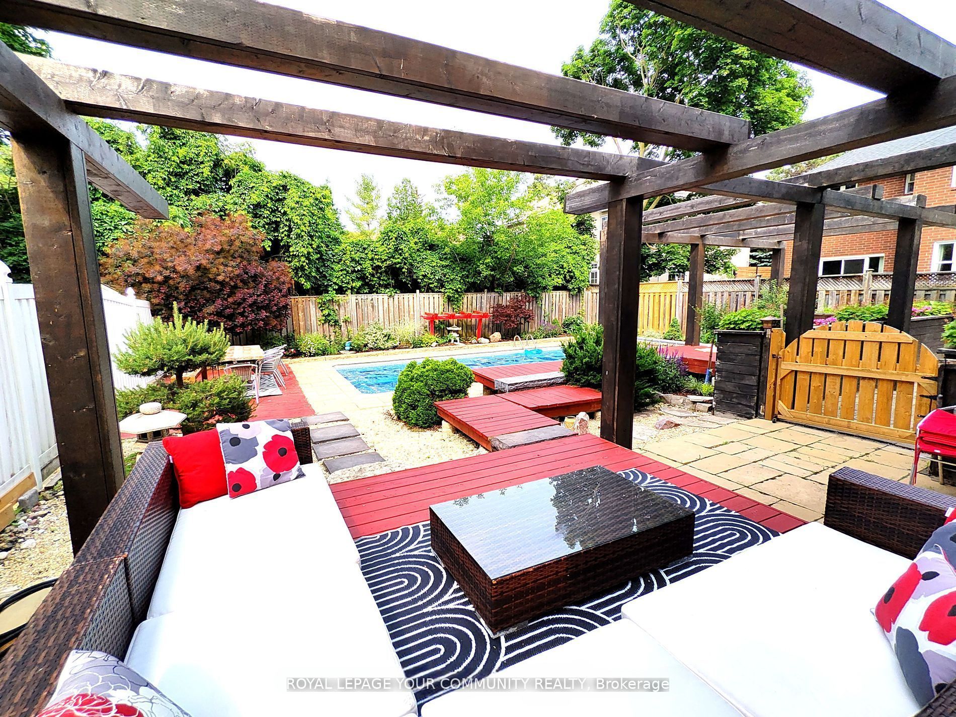 253 Carlton Road