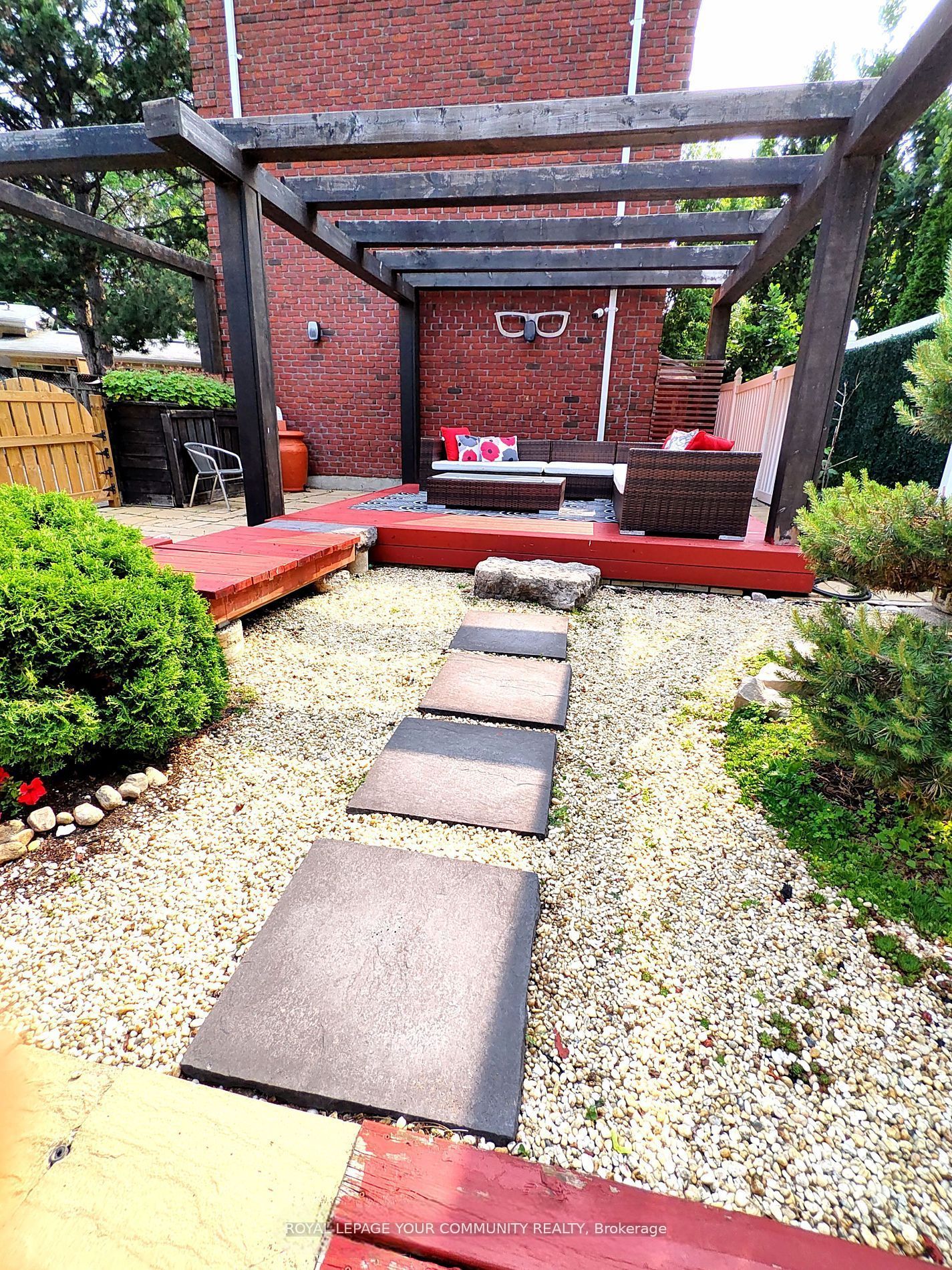 253 Carlton Road